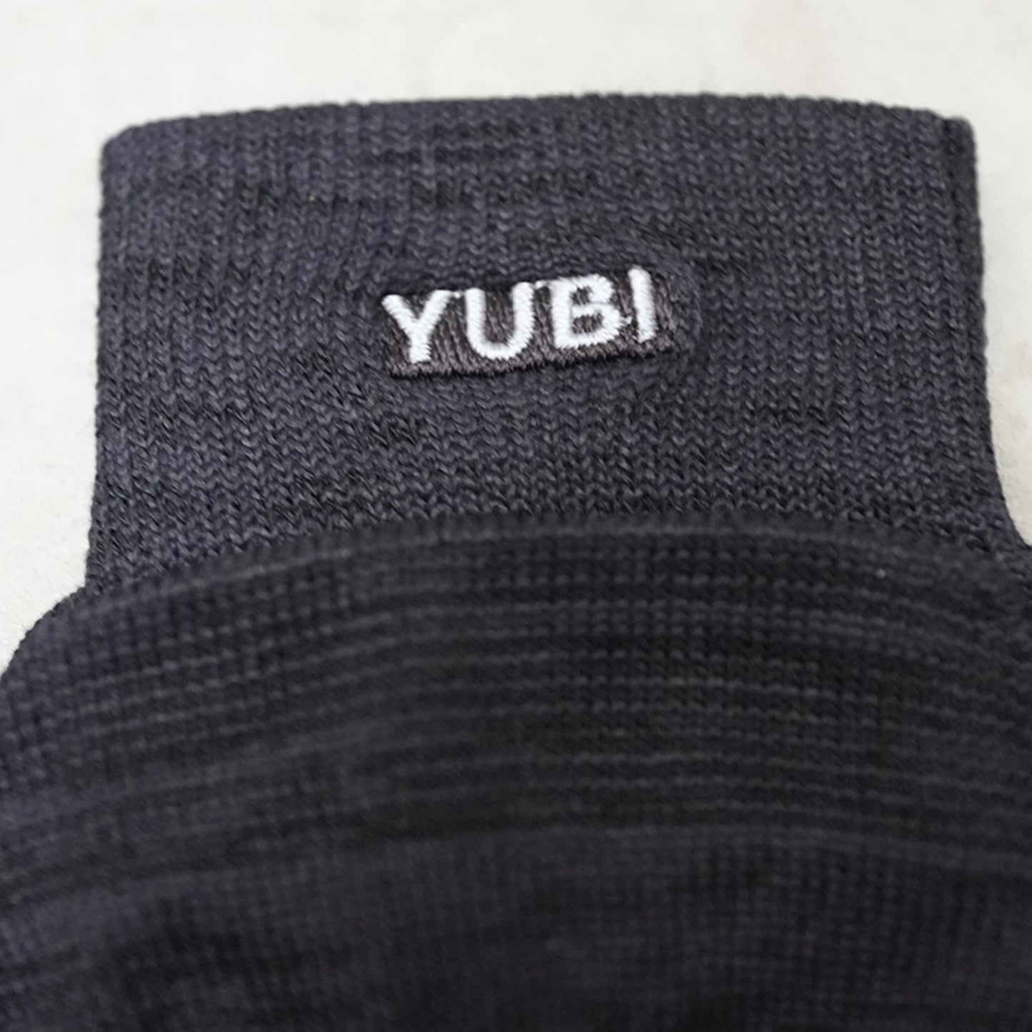 【YUBI SOCKS】 ユビソックス Toe Socks Quarter Crew Axio Wool "Black"