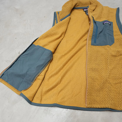 【patagonia】パタゴニア men's R1 Air Fleece Vest "2Color"