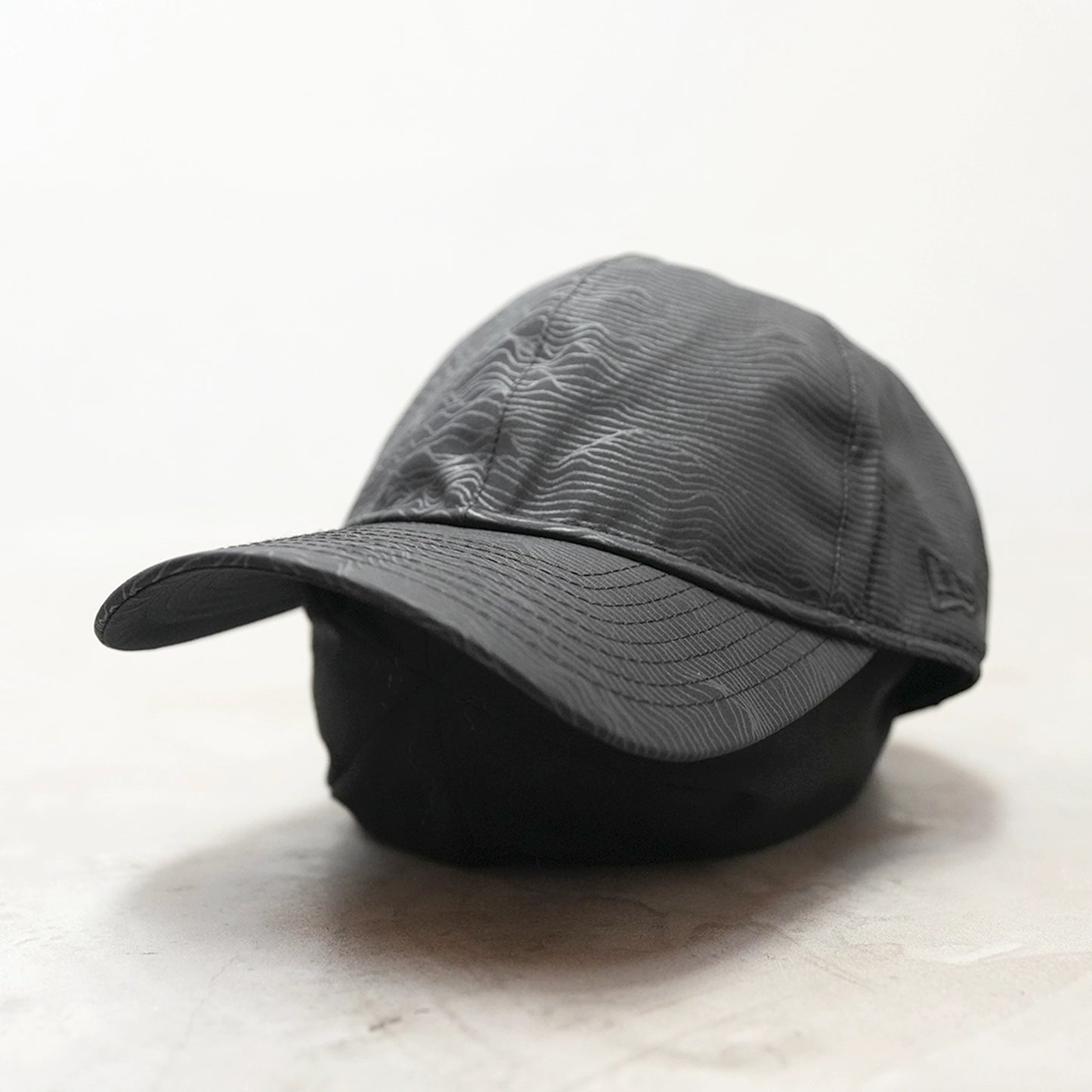 【NEW ERA OUTDOOR】ニューエラアウトドア 9TWENTY GORE-TEX 2L Topographic surface "Black"
