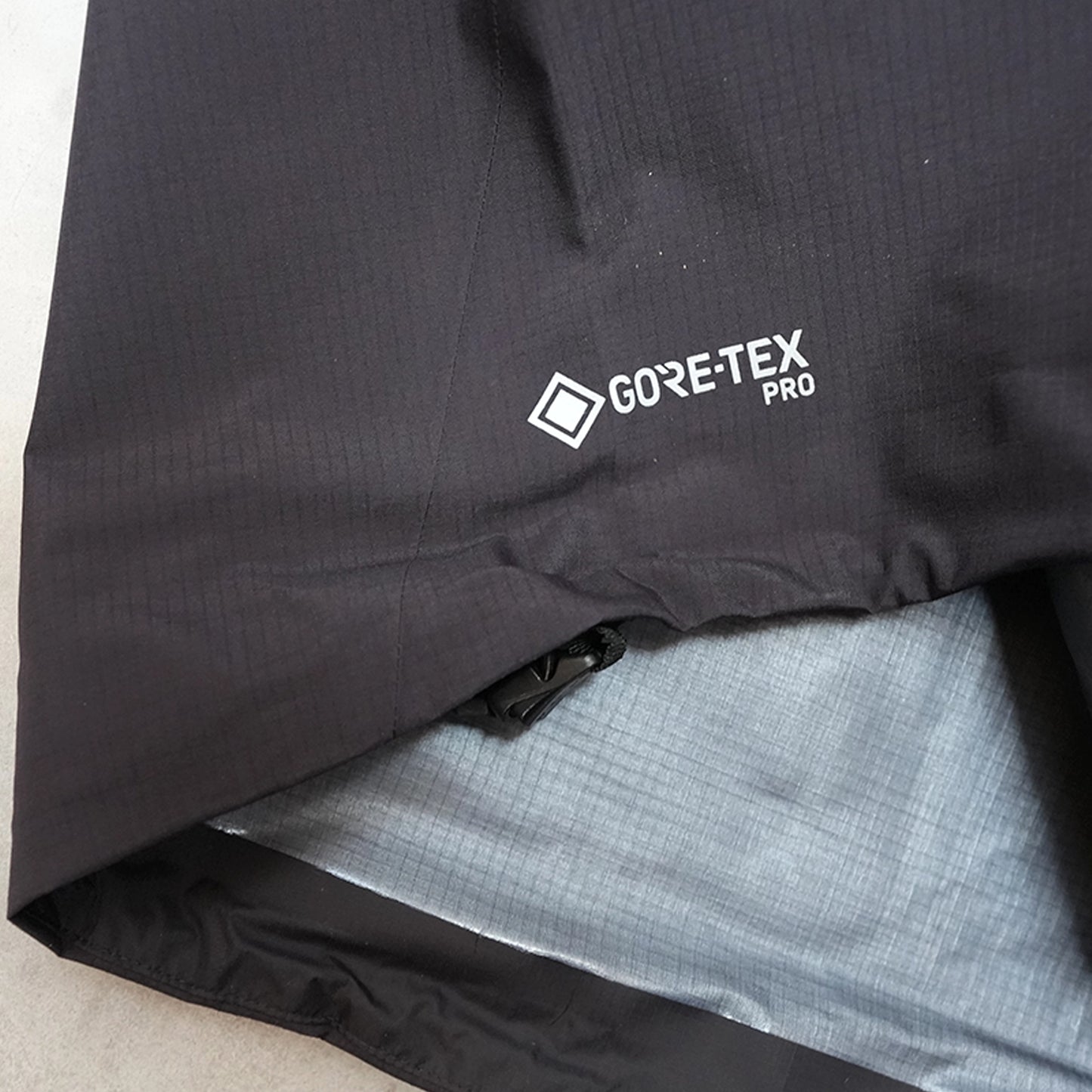 【Rab】ラブ men's Latok Mountain GTX Jacket "Black"