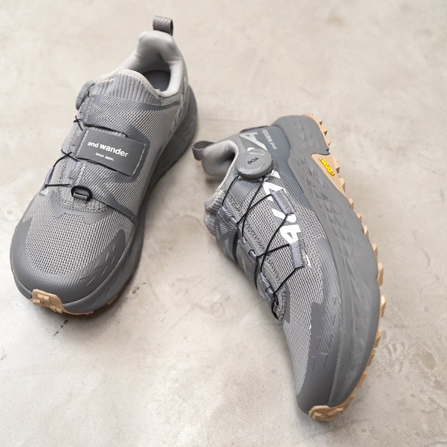 【and wander】アンドワンダー Altra×and wander TIMP 5 BOA "Gray"