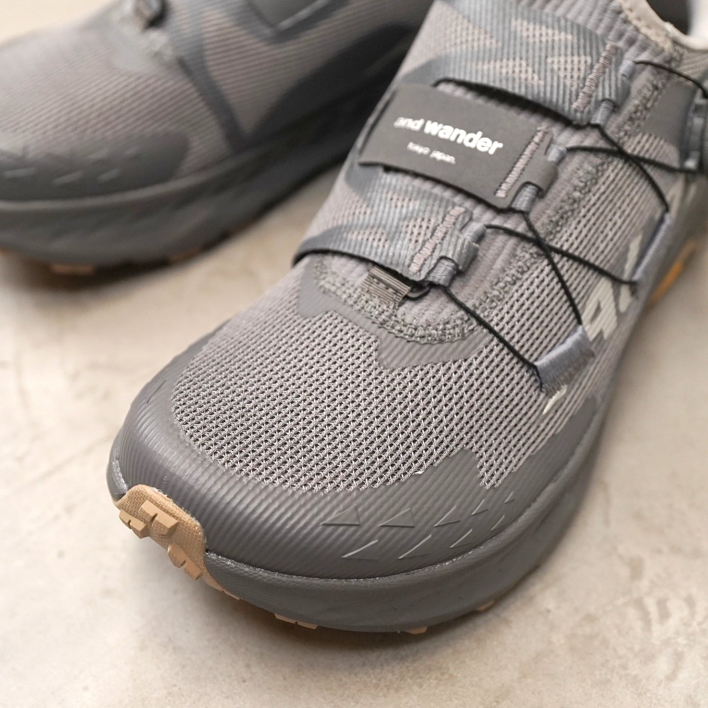 【and wander】アンドワンダー Altra×and wander TIMP 5 BOA "Gray"