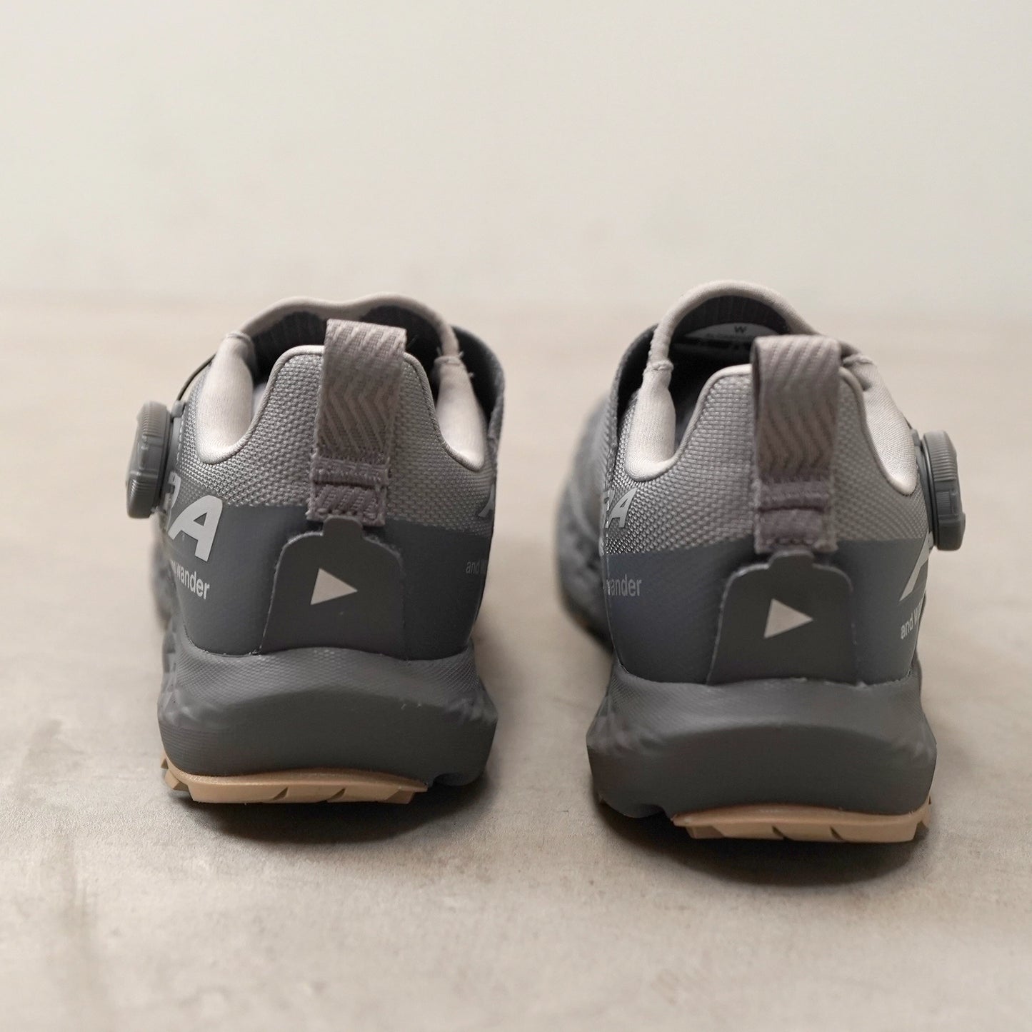 【and wander】アンドワンダー Altra×and wander TIMP 5 BOA "Gray"