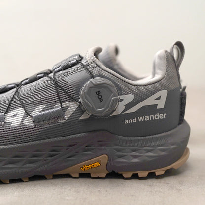 【and wander】アンドワンダー Altra×and wander TIMP 5 BOA "Gray"