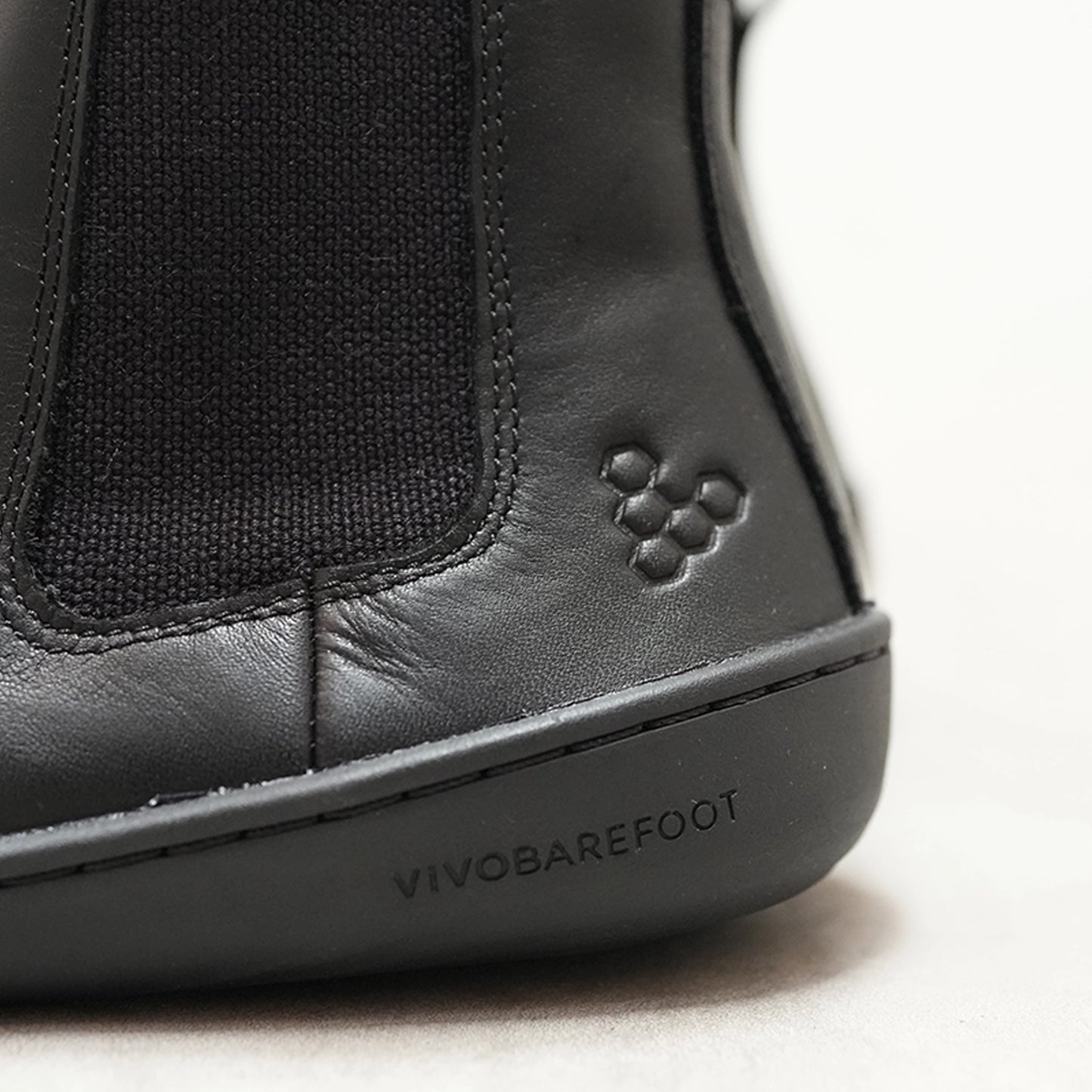 【VIVOBAREFOOT】ヴィヴォ ベアフット women's Sensus Chelsea "Obsidian"