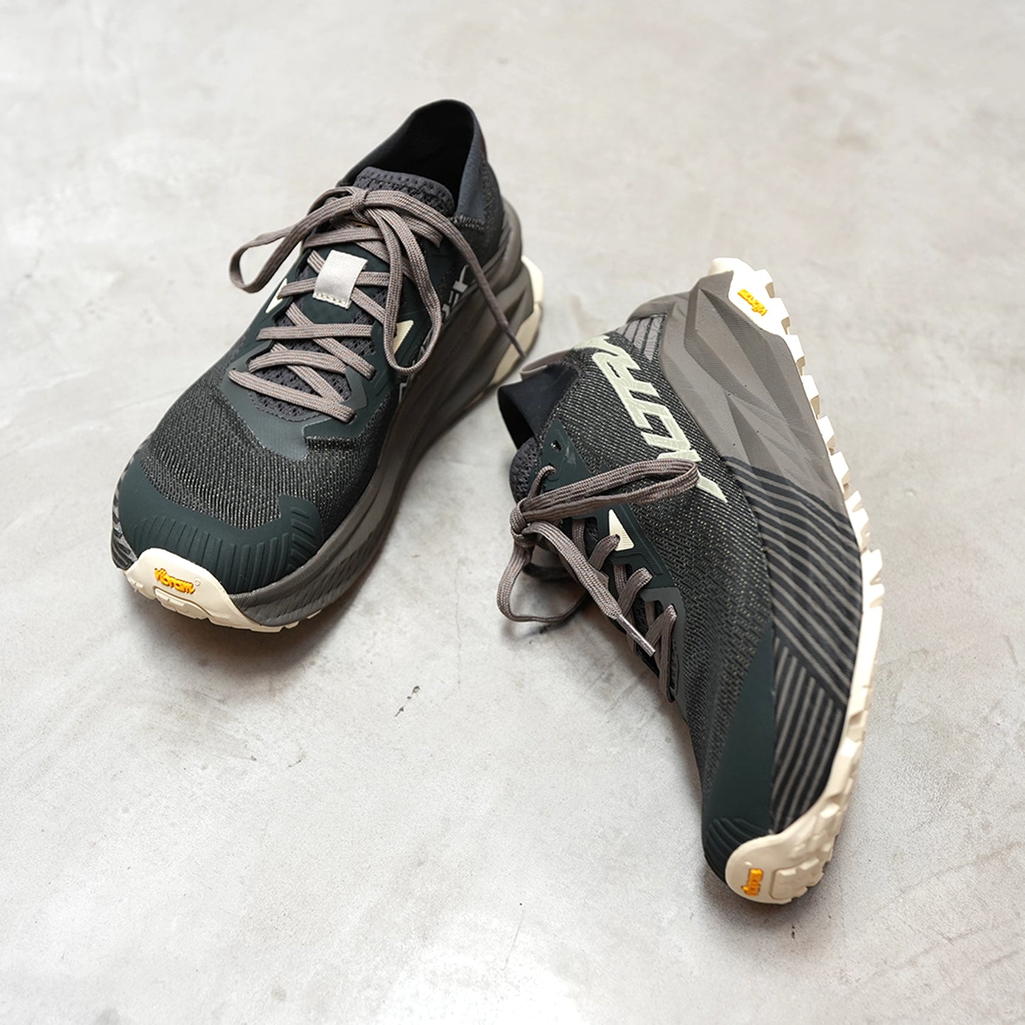 【ALTRA】アルトラ men's Olyｍpus 275  "Taupe"