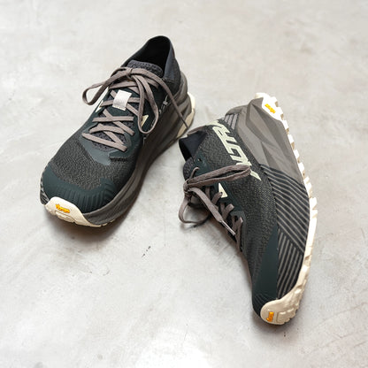 【ALTRA】アルトラ men's Olyｍpus 275  "Taupe"