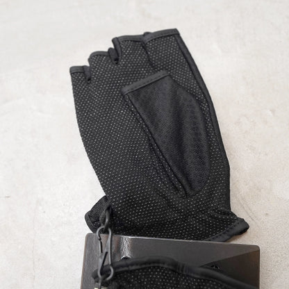 【AXESQUIN】アクシーズクイン Ventilation Finger Cut Glove "Black" ※ネコポス可