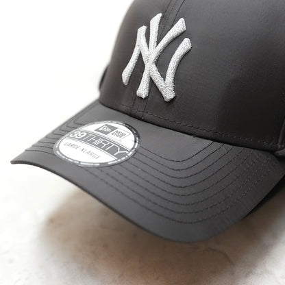 【NEW ERA OUTDOOR】ニューエラアウトドア 39THIRTY Flip Down New York Yankees Octa Warm Gear "Black"