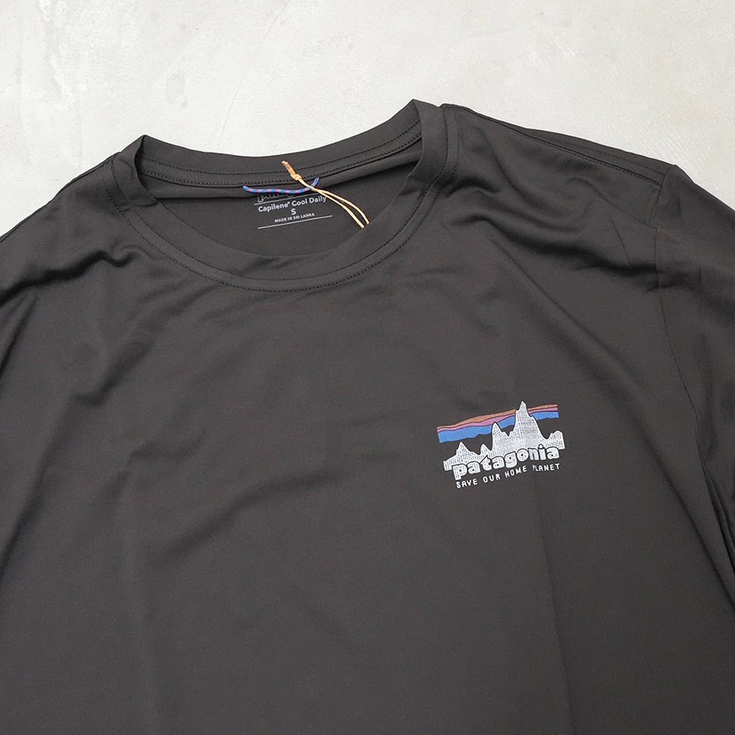 【patagonia】パタゴニア men's Long-Sleeved Capilene Cool Daily Shirt - '73 Skyline "BLK" ※ネコポス可