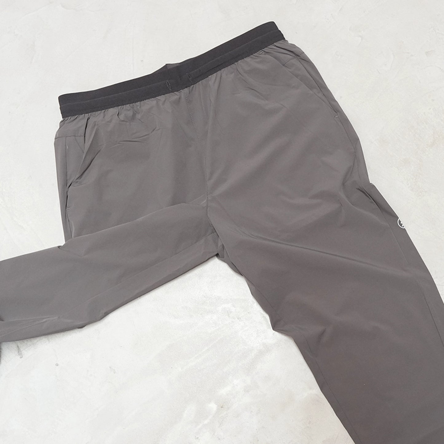 【ROARK RUN AMOK】ロアークランアモック men's Alta Jogger "Onyx" ※ネコポス可
