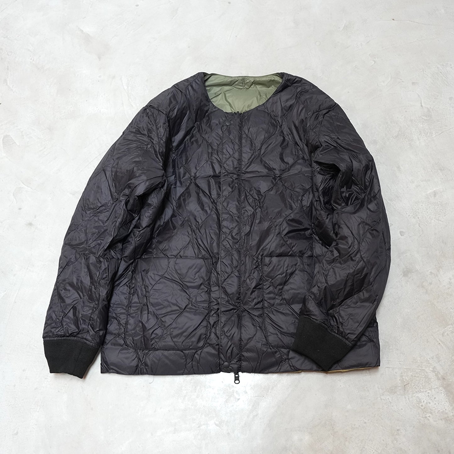 【TAION】タイオン unisex Japan Special Reversible MA-1 Down Jacket "Crzy Olive×Black"