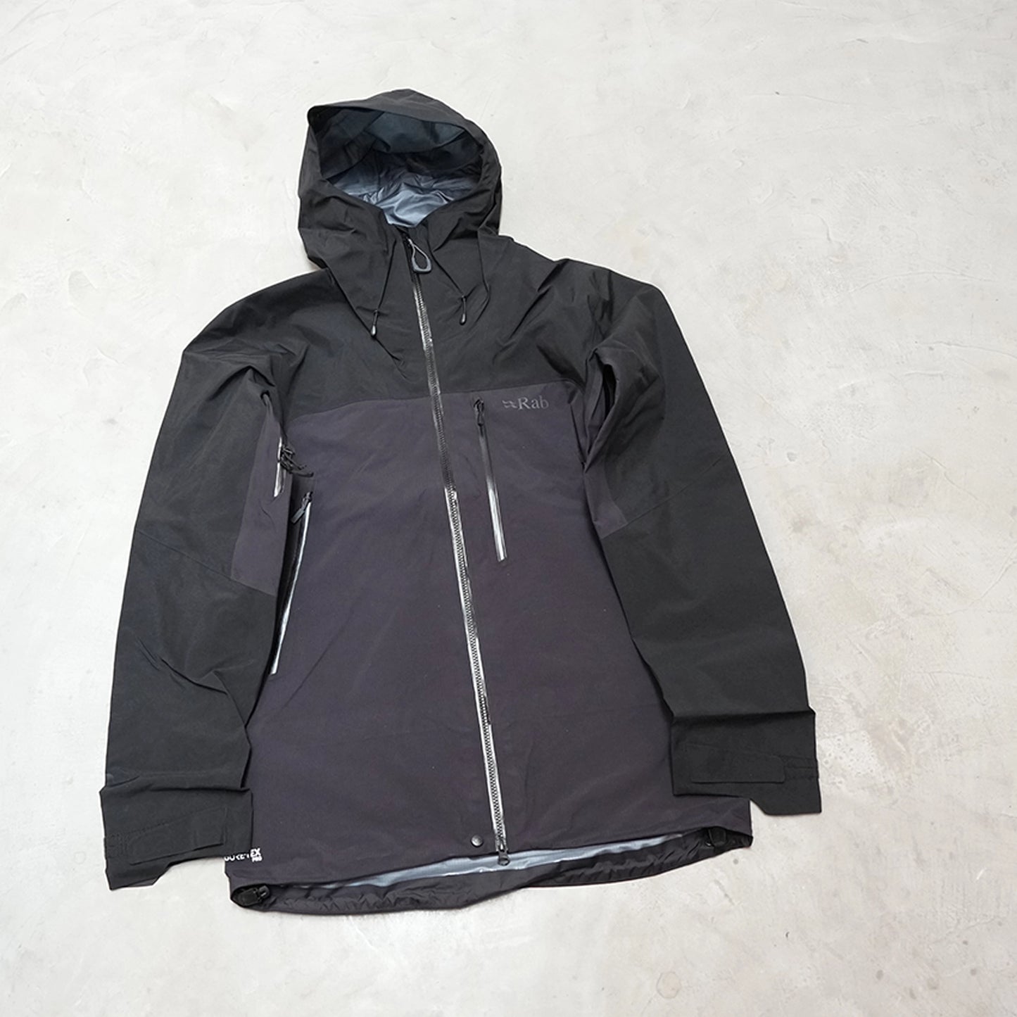 【Rab】ラブ men's Latok Mountain GTX Jacket "Black"