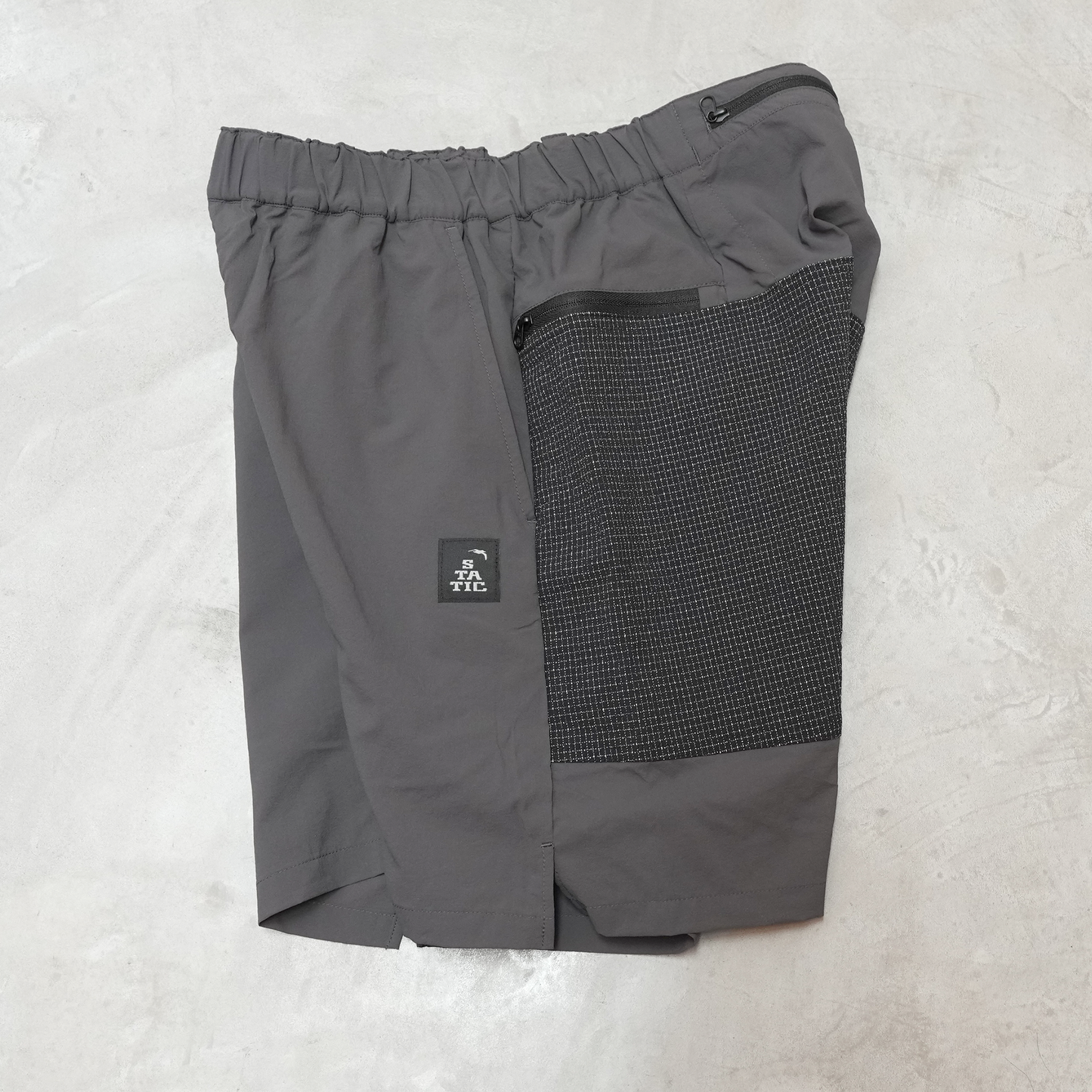 【STATIC】スタティック Flatiron Shorts "Carbon" ※ネコポス可