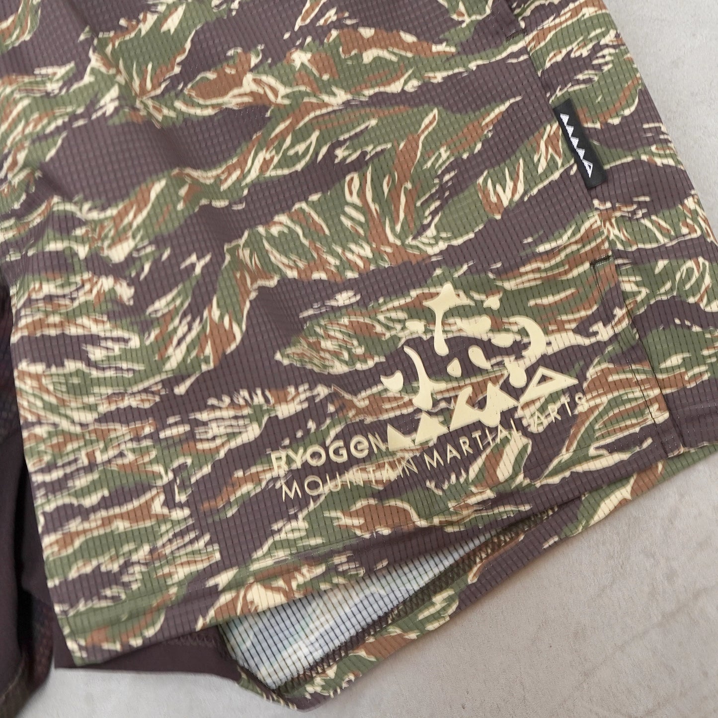 【Mountain Martial Arts】マウンテンマーシャルアーツ  unisex MMA_RYOGEN Racing Run Shorts V2.5 “2Color” ※ネコポス可