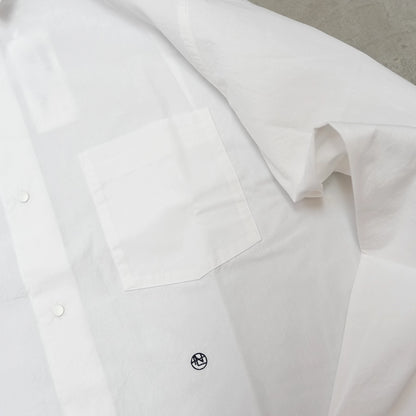 【nanamica】ナナミカ men's Regular Collar Wind Shirt "Off White"