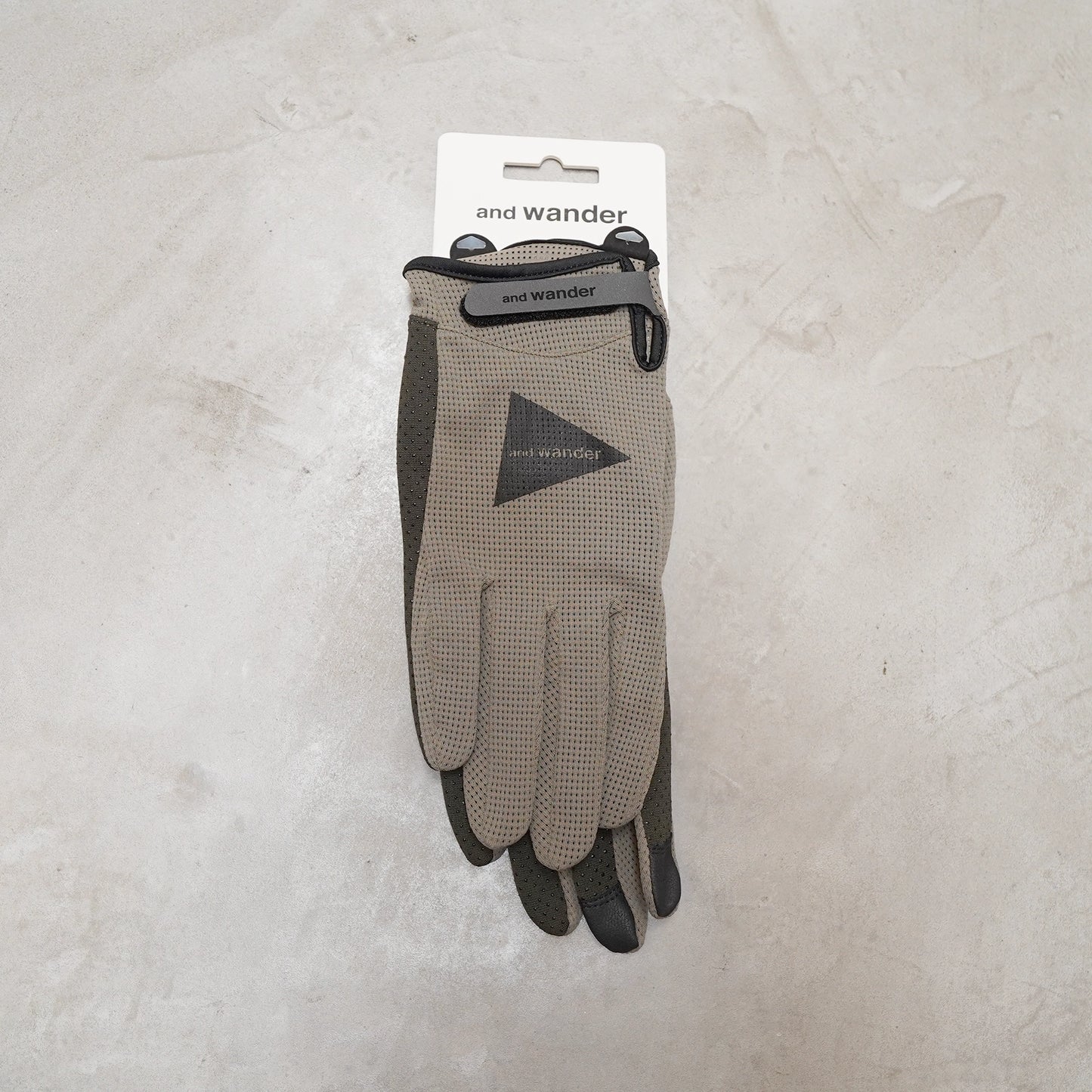 【and wander】アンドワンダー unisex stretch mesh glove "2Color" ※ネコポス可