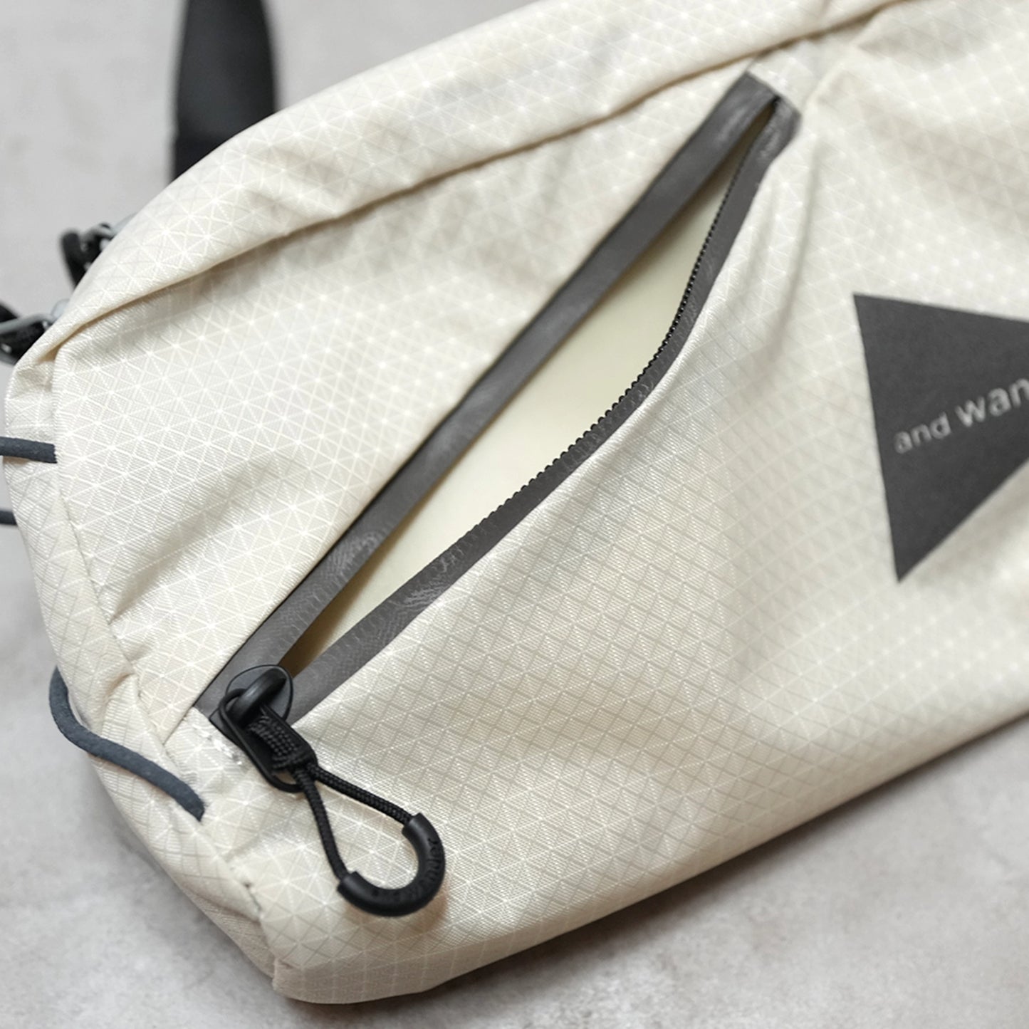 【and wander】アンドワンダー ocean rip waist bag ”2Color” ※ネコポス可