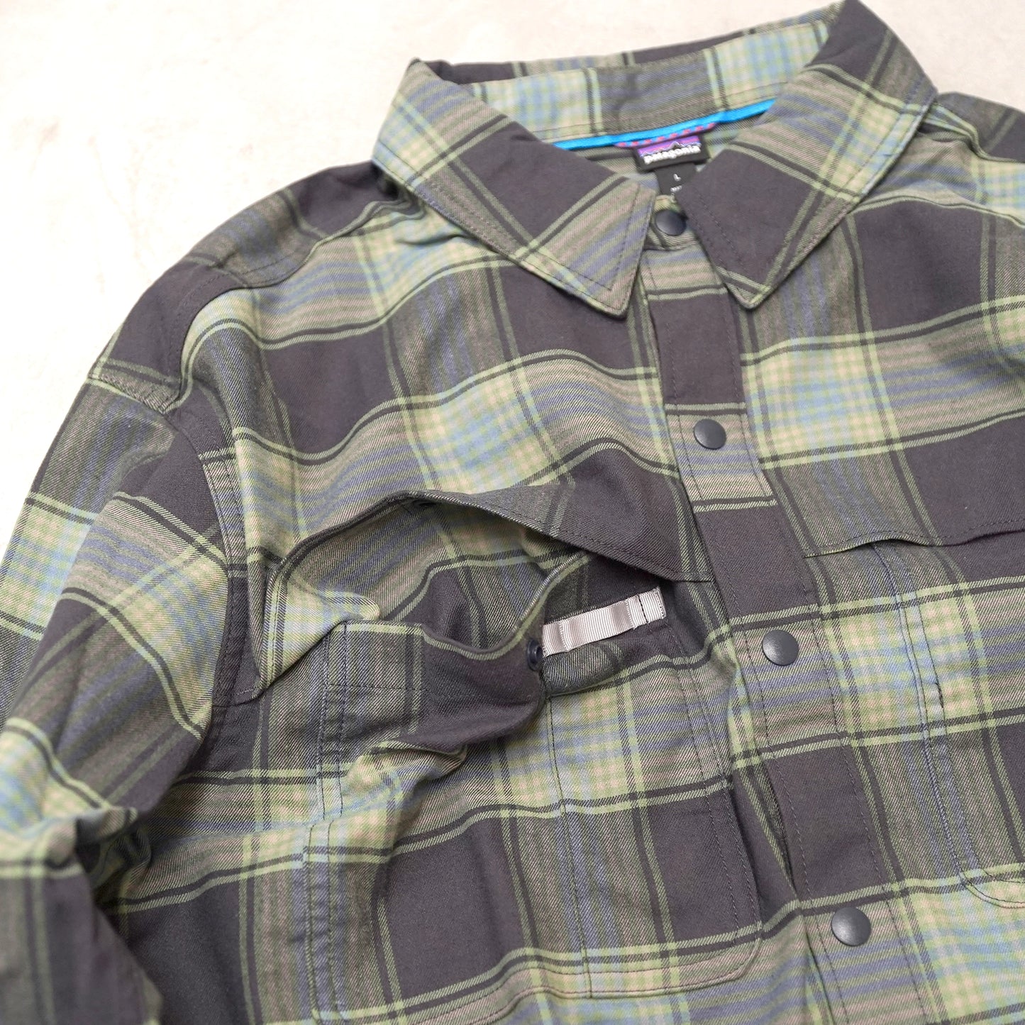 【patagonia】パタゴニア men's Early Rise Stretch Shirt "WHBL"