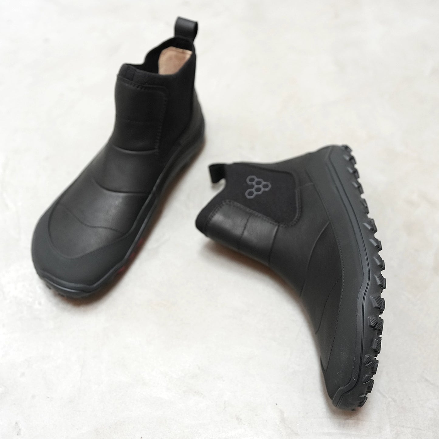 【VIVOBAREFOOT】ヴィヴォ ベアフット men's Explorer Chelsea "Obsidian"