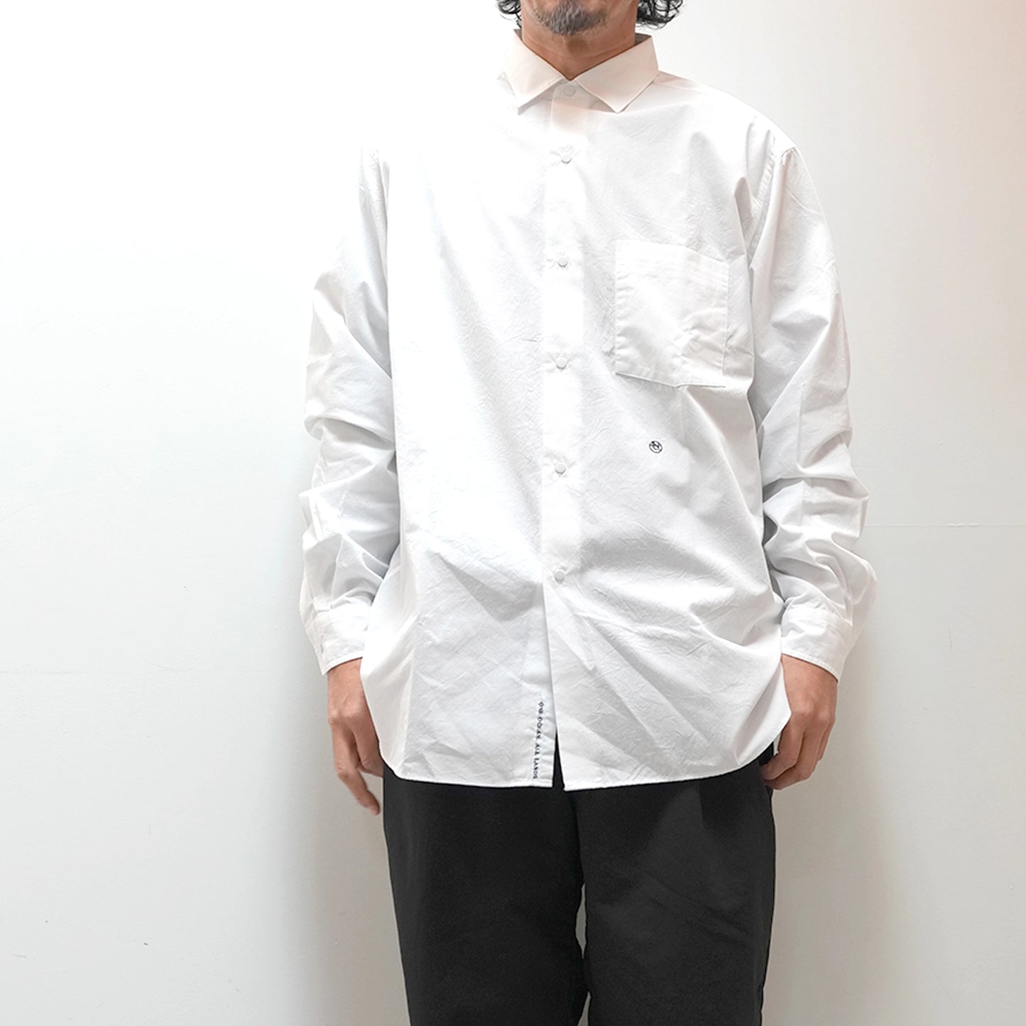 【nanamica】ナナミカ men's Regular Collar Wind Shirt "Off White"