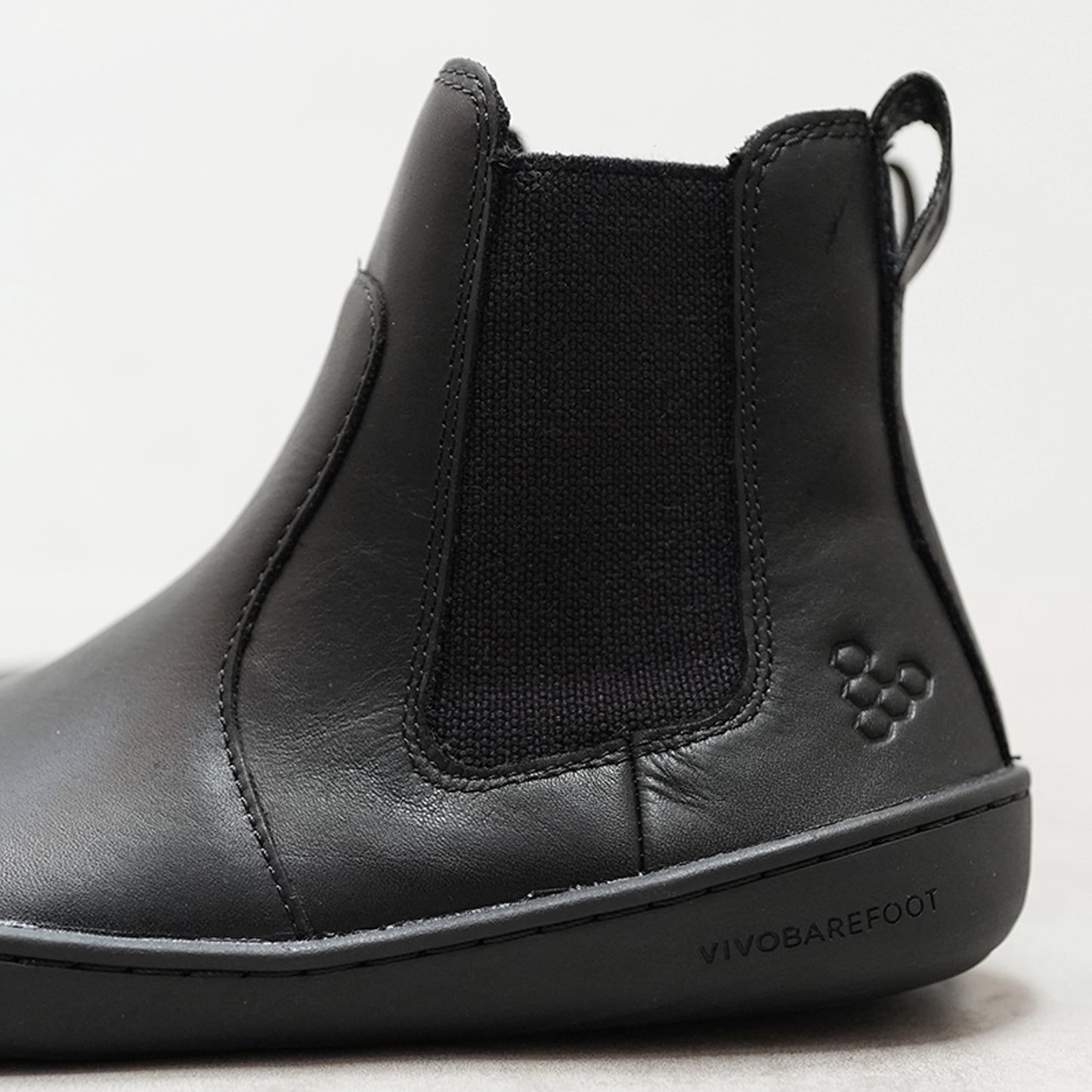 【VIVOBAREFOOT】ヴィヴォ ベアフット women's Sensus Chelsea "Obsidian"