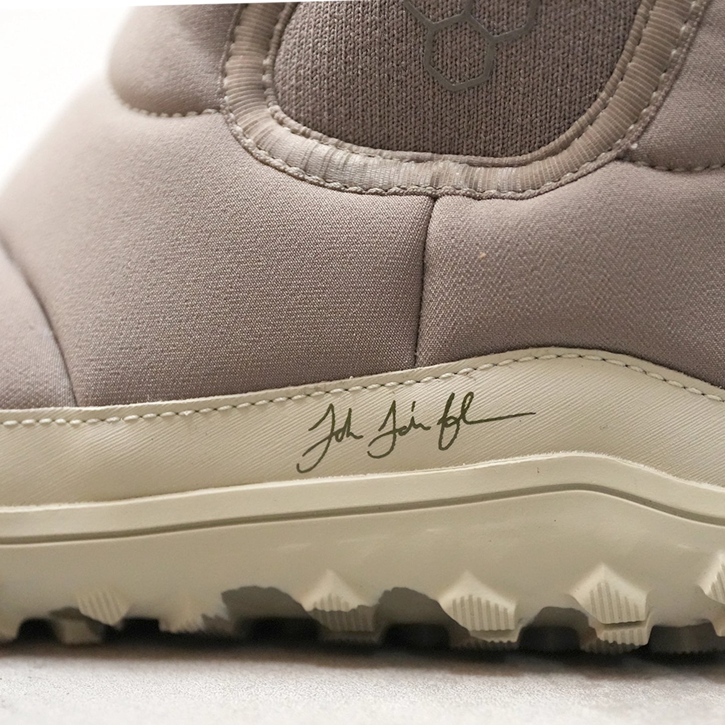 【VIVOBAREFOOT】ヴィヴォ ベアフット women's Explorer Mid JJF "Shadow Green"