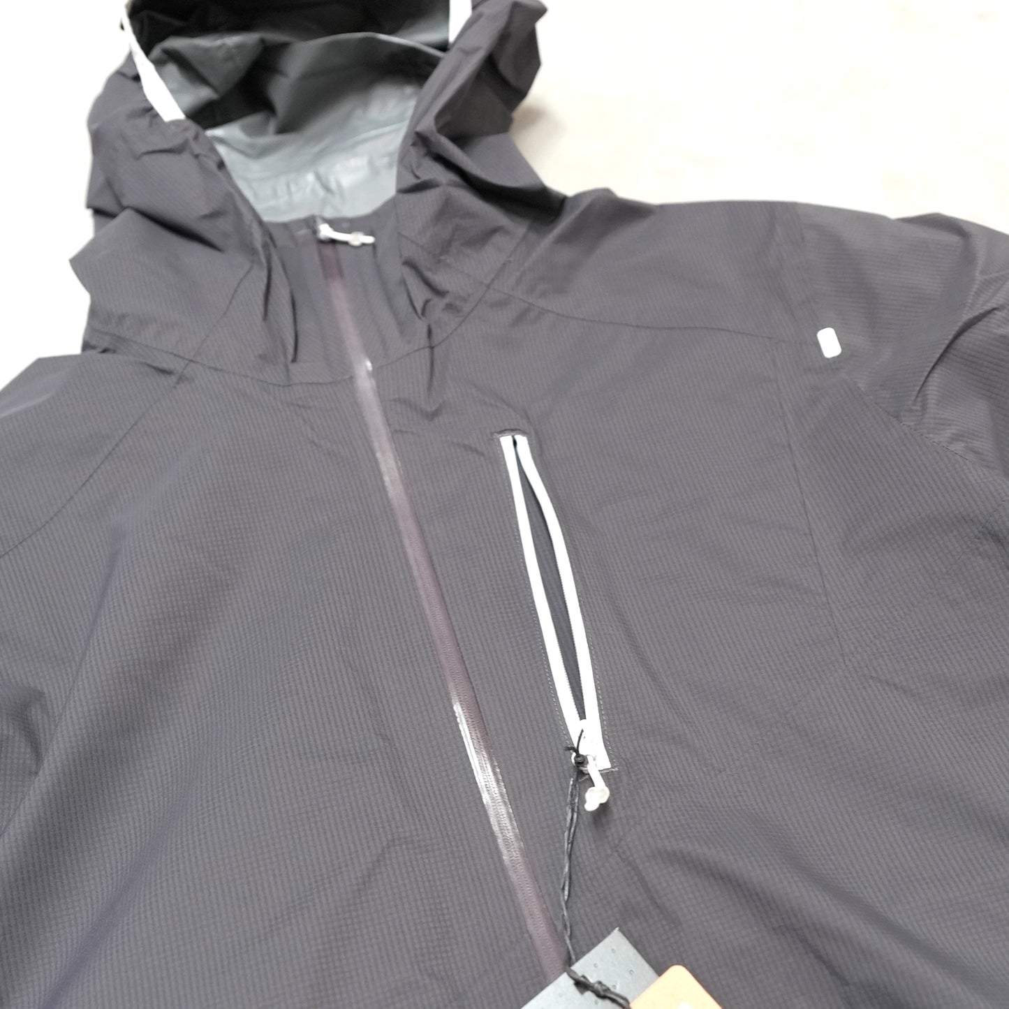 【Rab】ラブ men's Downpour Trail Light Jacket "2Color"