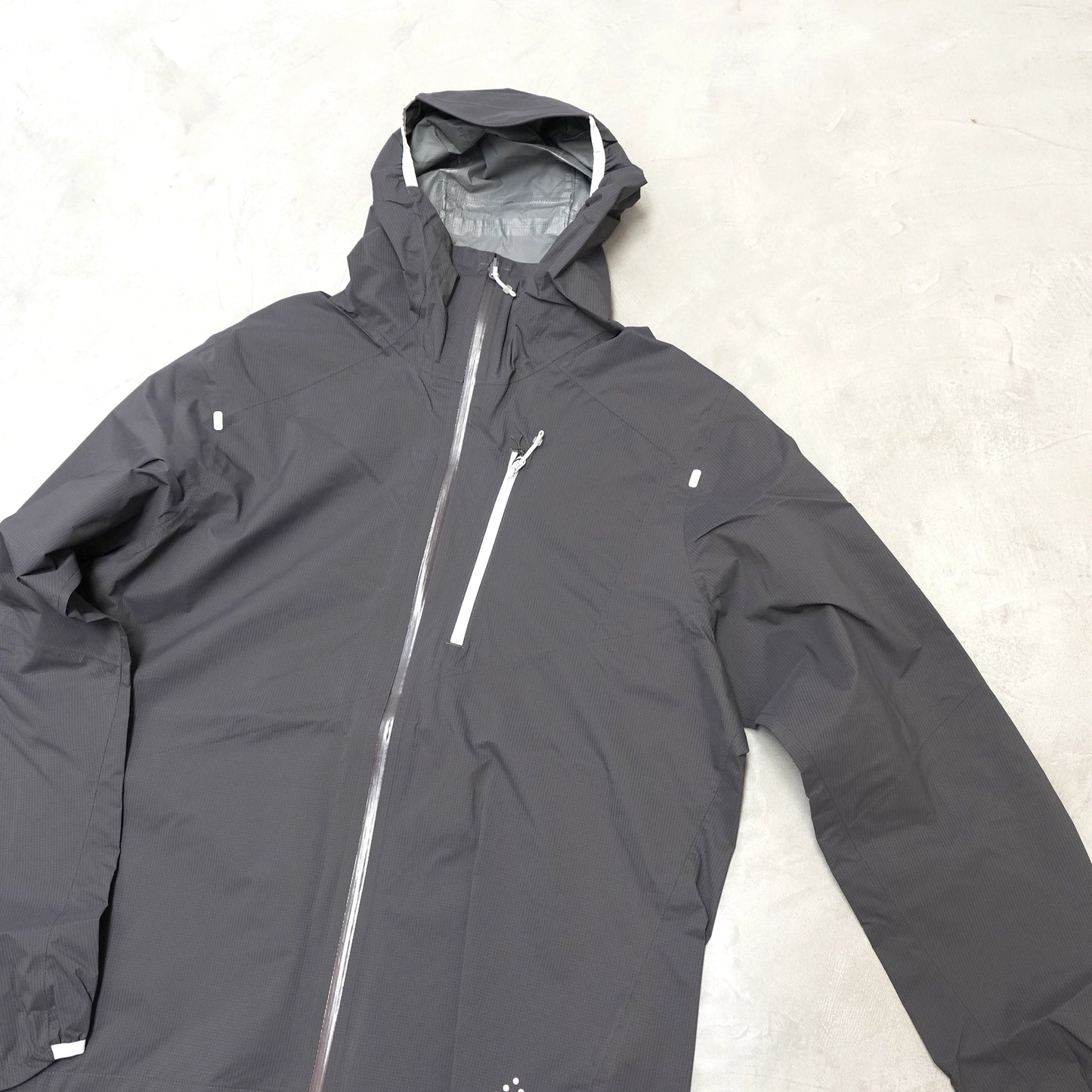 【Rab】ラブ men's Downpour Trail Light Jacket "2Color"