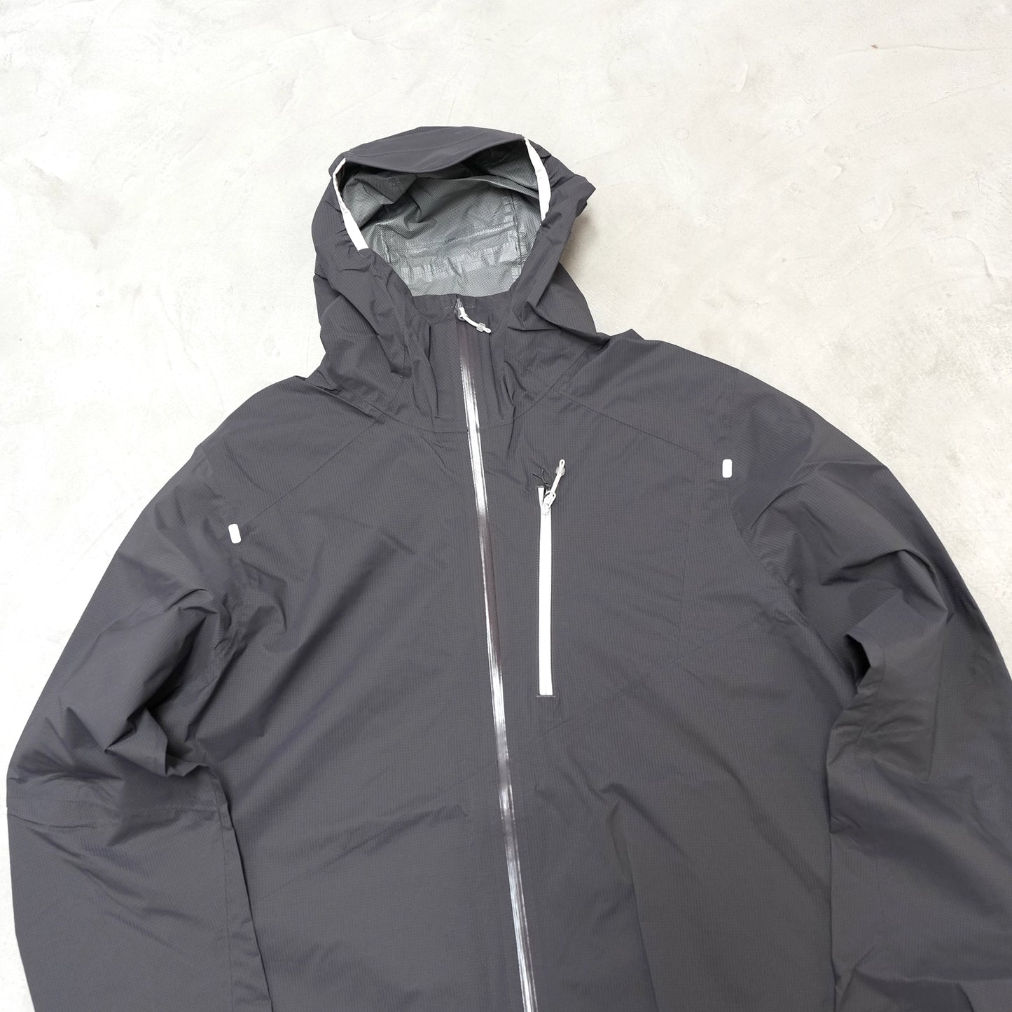 【Rab】ラブ men's Downpour Trail Light Jacket "2Color"