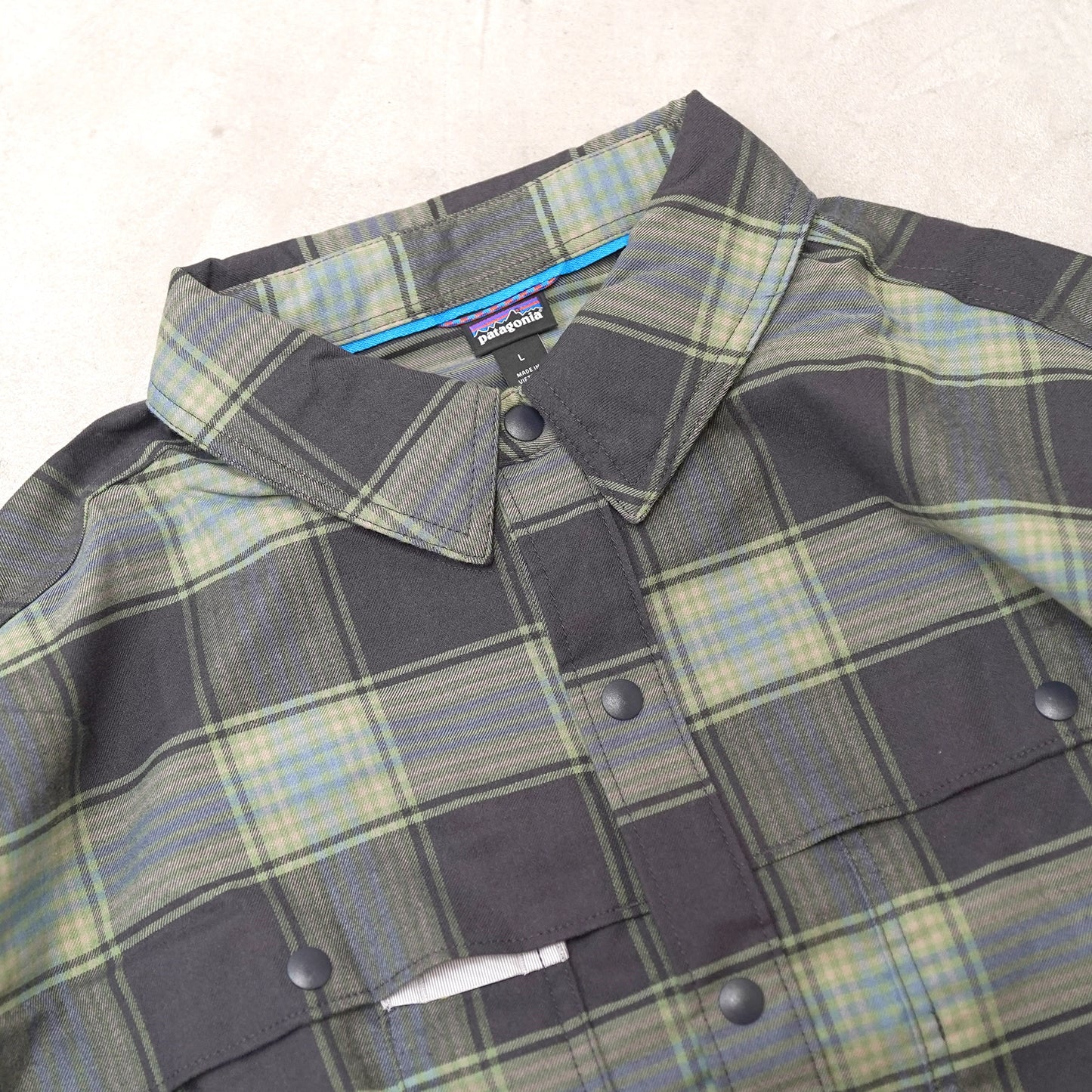 【patagonia】パタゴニア men's Early Rise Stretch Shirt "WHBL"