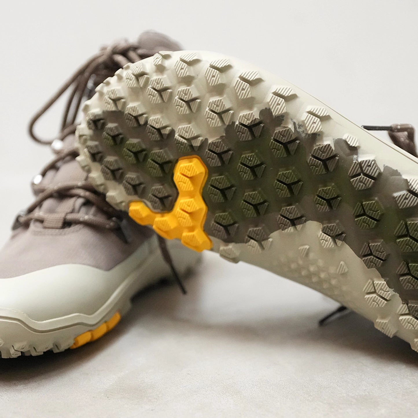 【VIVOBAREFOOT】ヴィヴォ ベアフット men's Tracker Textile AT Ⅱ JJF "Shadow Green"