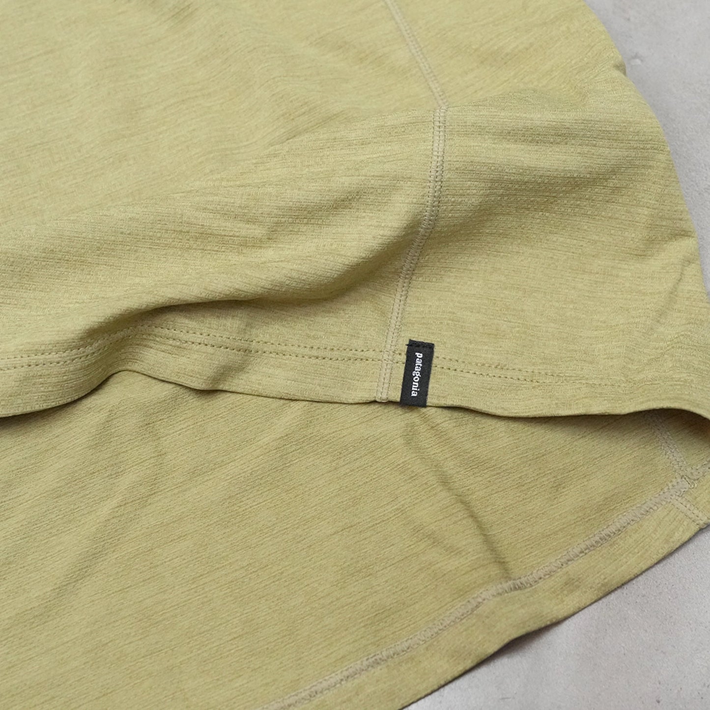 【patagonia】パタゴニア women's Long-Sleeved Capilene Cool Sun Shirt - Peak Visions "GGNX" ※ネコポス可