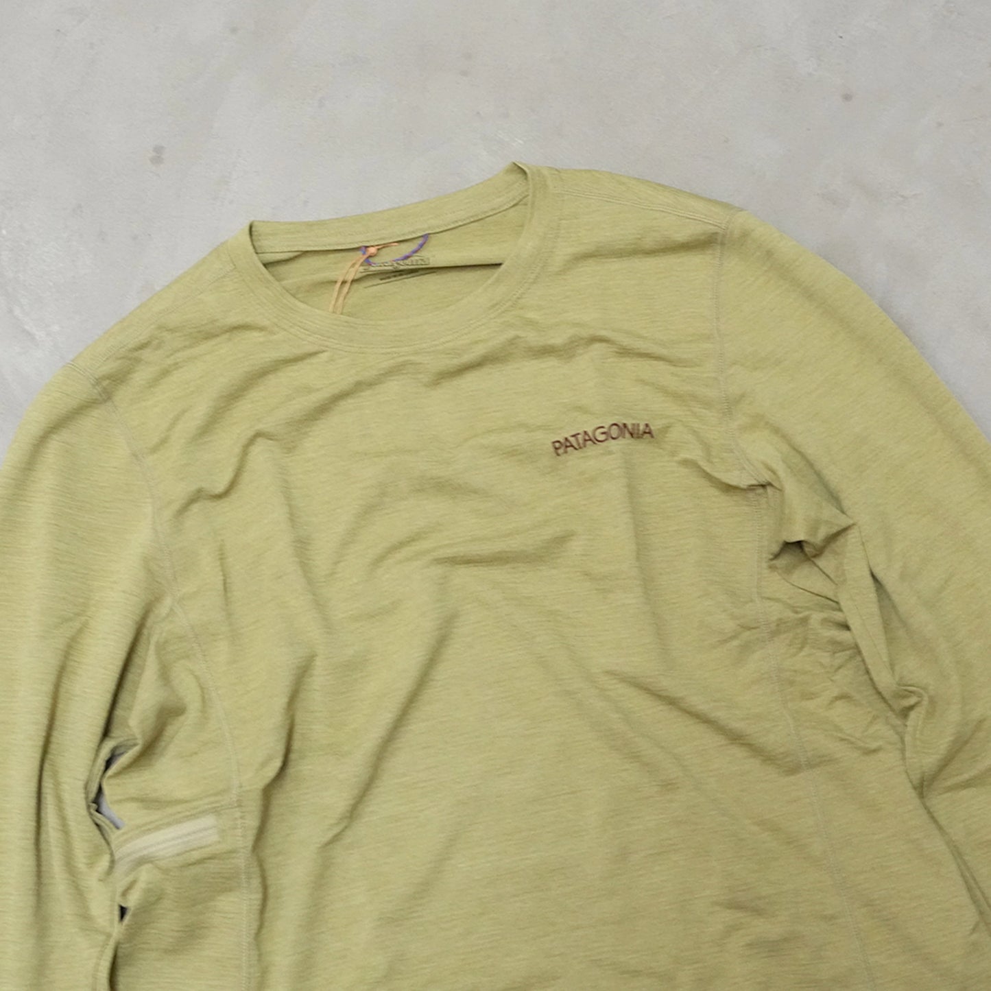 【patagonia】パタゴニア women's Long-Sleeved Capilene Cool Sun Shirt - Peak Visions "GGNX" ※ネコポス可
