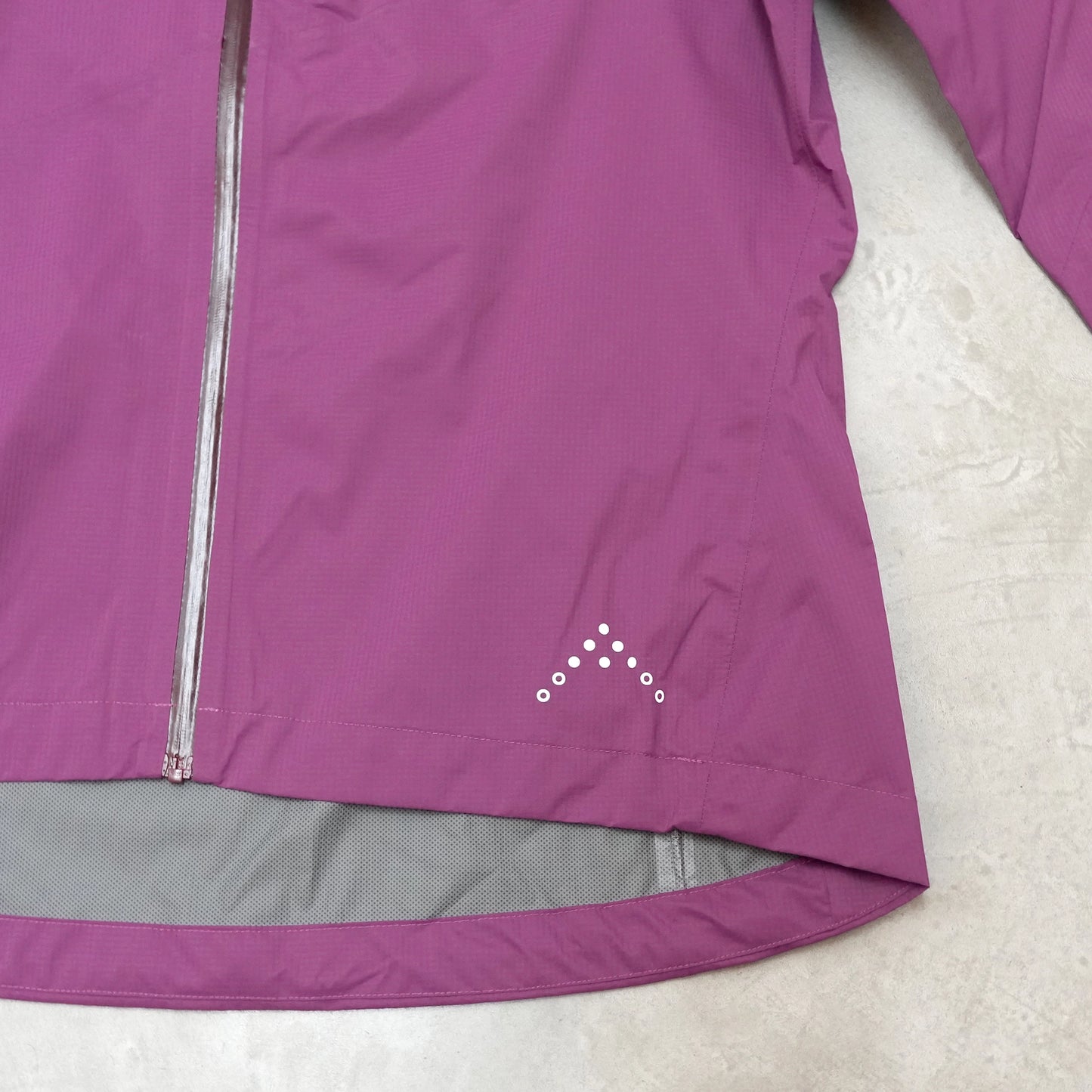 【Rab】ラブ women's Downpour Trail Light Jacket "2Color"