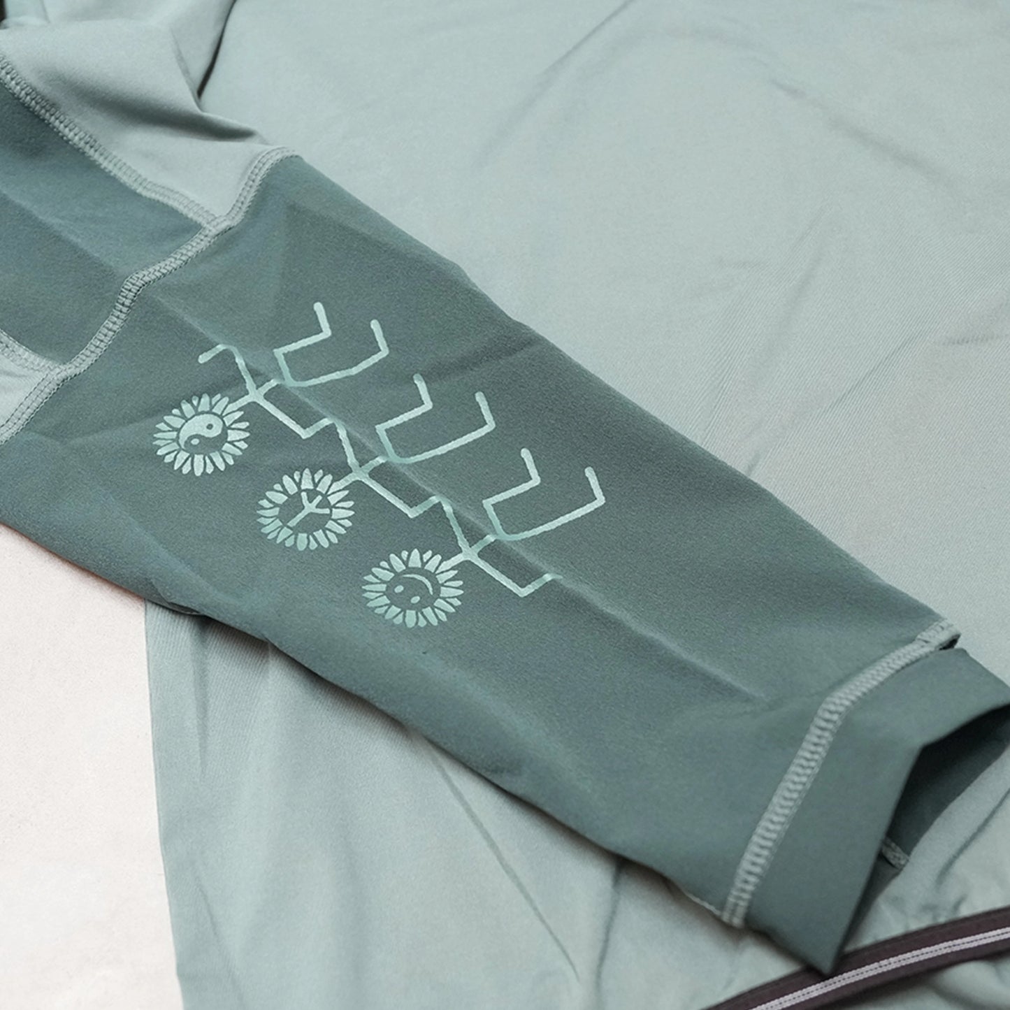 【ROARK RUN AMOK】ロアークランアモック men's Grinnell Hoodie "Dark Forest"