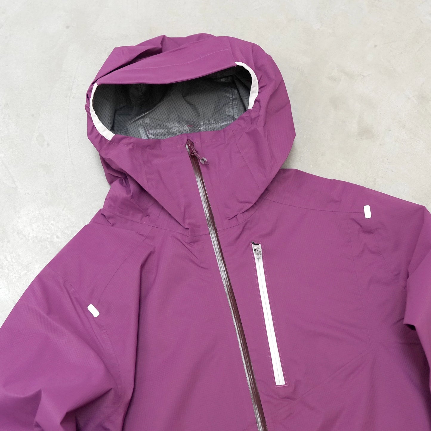 【Rab】ラブ women's Downpour Trail Light Jacket "2Color"