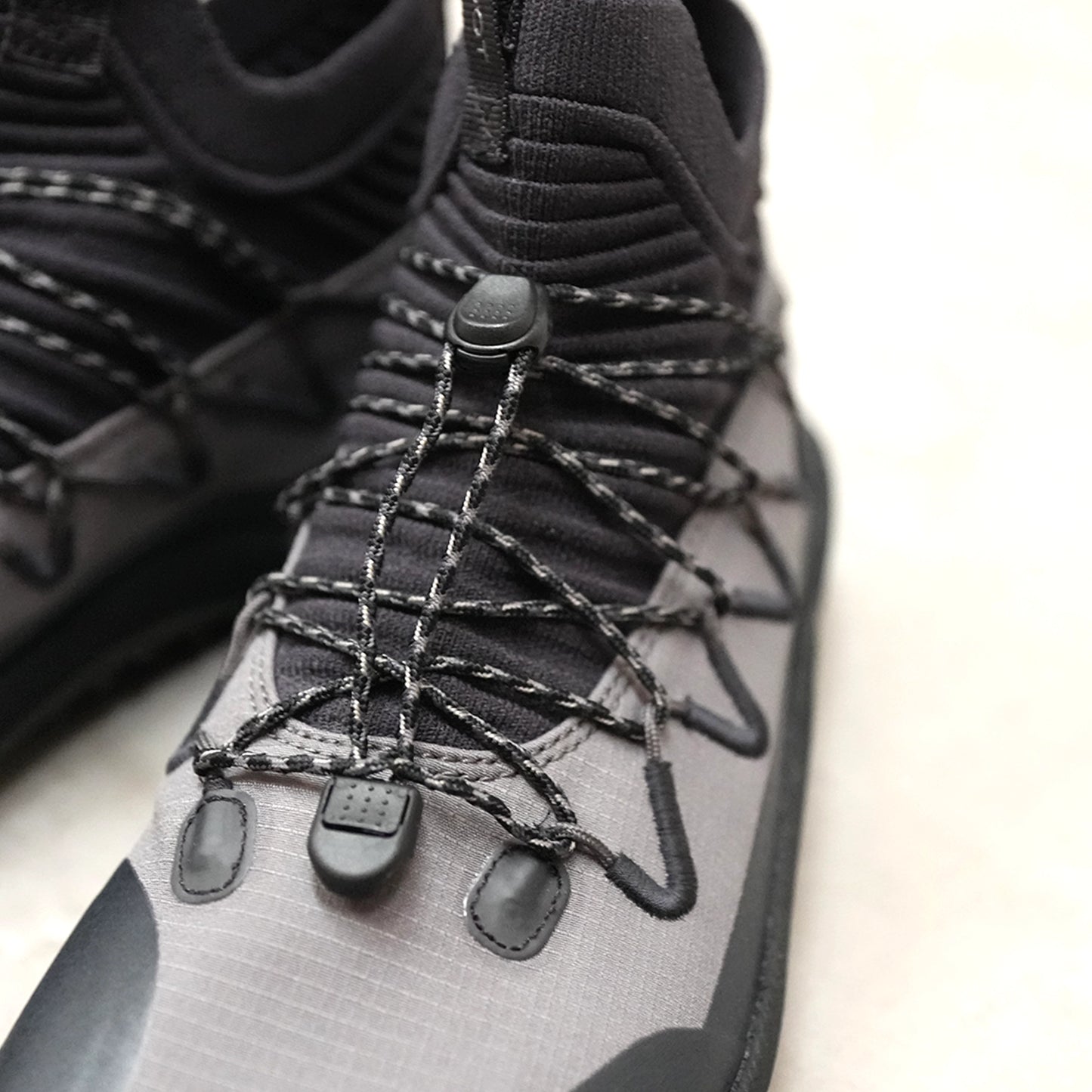 【VIVOBAREFOOT】ヴィヴォ ベアフット men's Primus Trail Flow Mid "2Color"