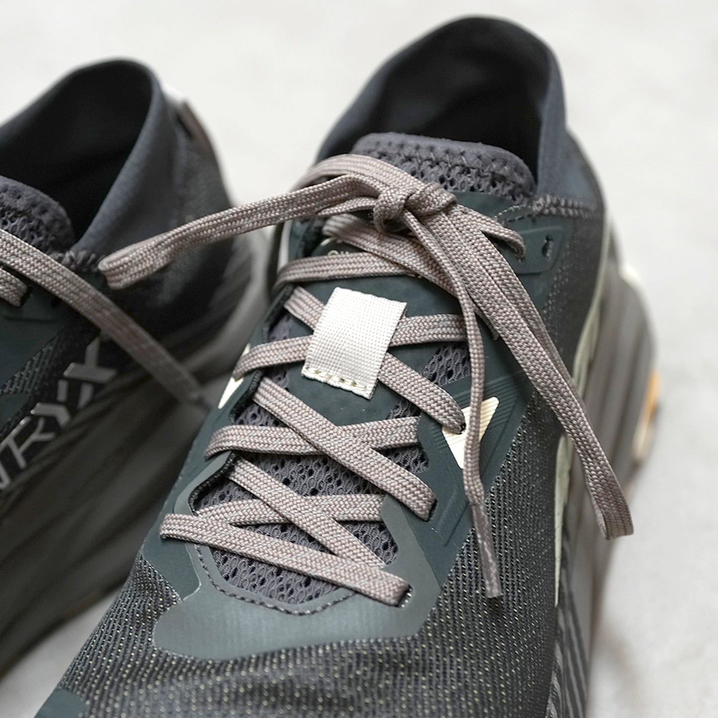 【ALTRA】アルトラ men's Olyｍpus 275  "Taupe"