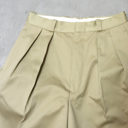 【nanamica】ナナミカ women's Double Pleated Chino Shorts "Khaki"