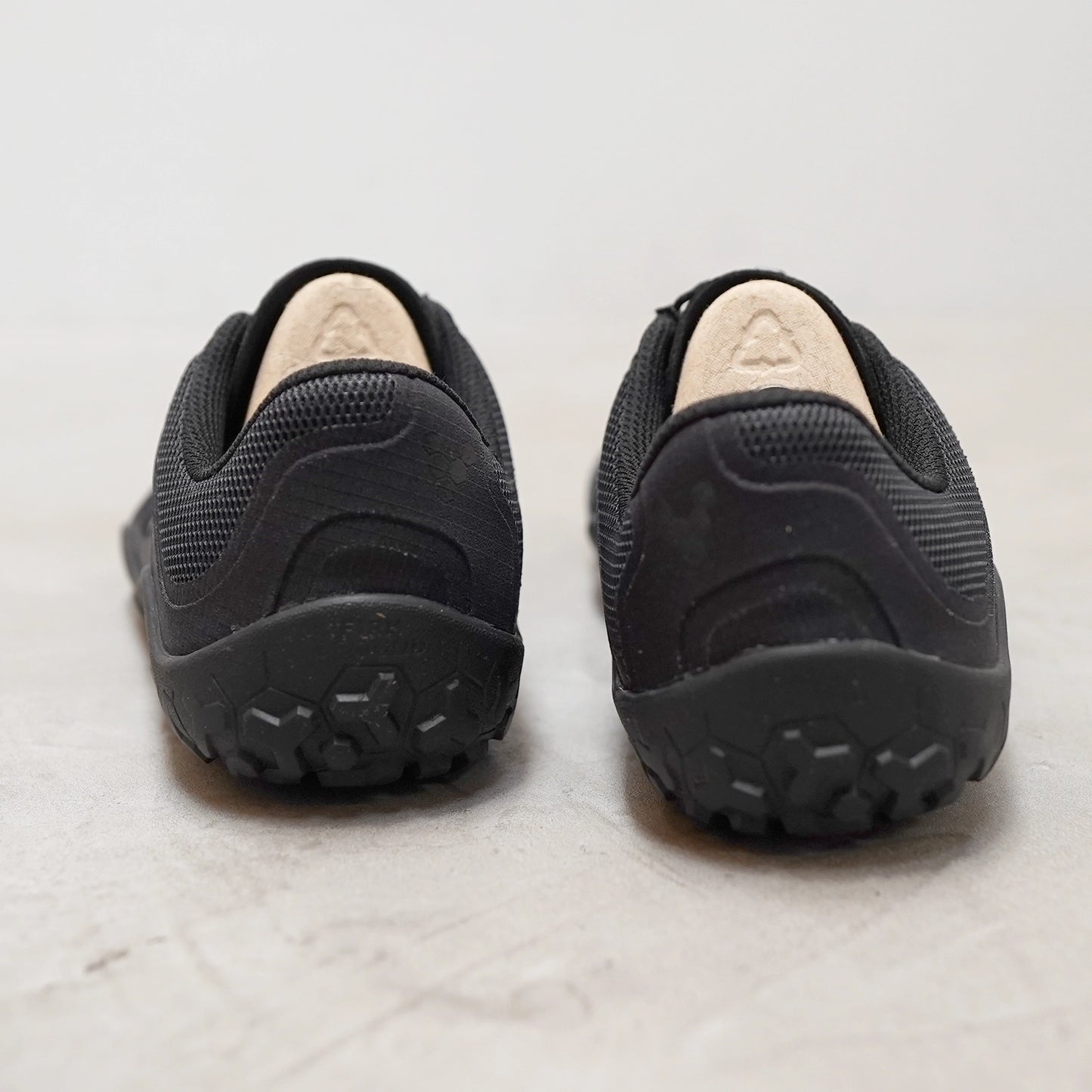 【VIVOBAREFOOT】ヴィヴォ ベアフット women's Primus Trail FG 3.5 "3Color"