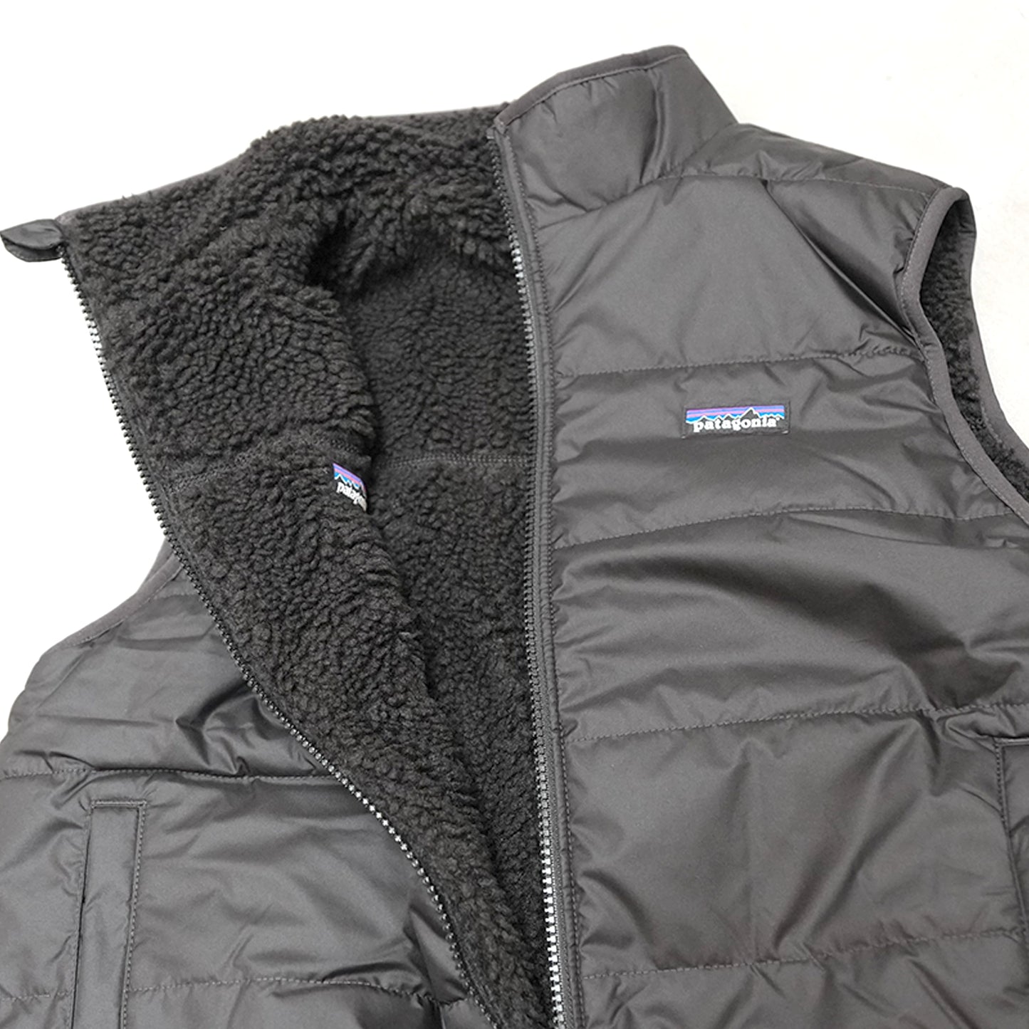 【patagonia】パタゴニア Kids Reversible Ready Freddy Vest "Ink Black"