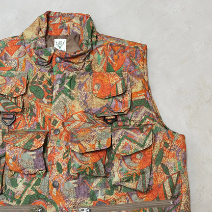 【South2 West8】サウスツーウエストエイト men's Multi-Pocket	Zipped Padding Vest-Cotton Ripstop/Printed "EZO	Forest"