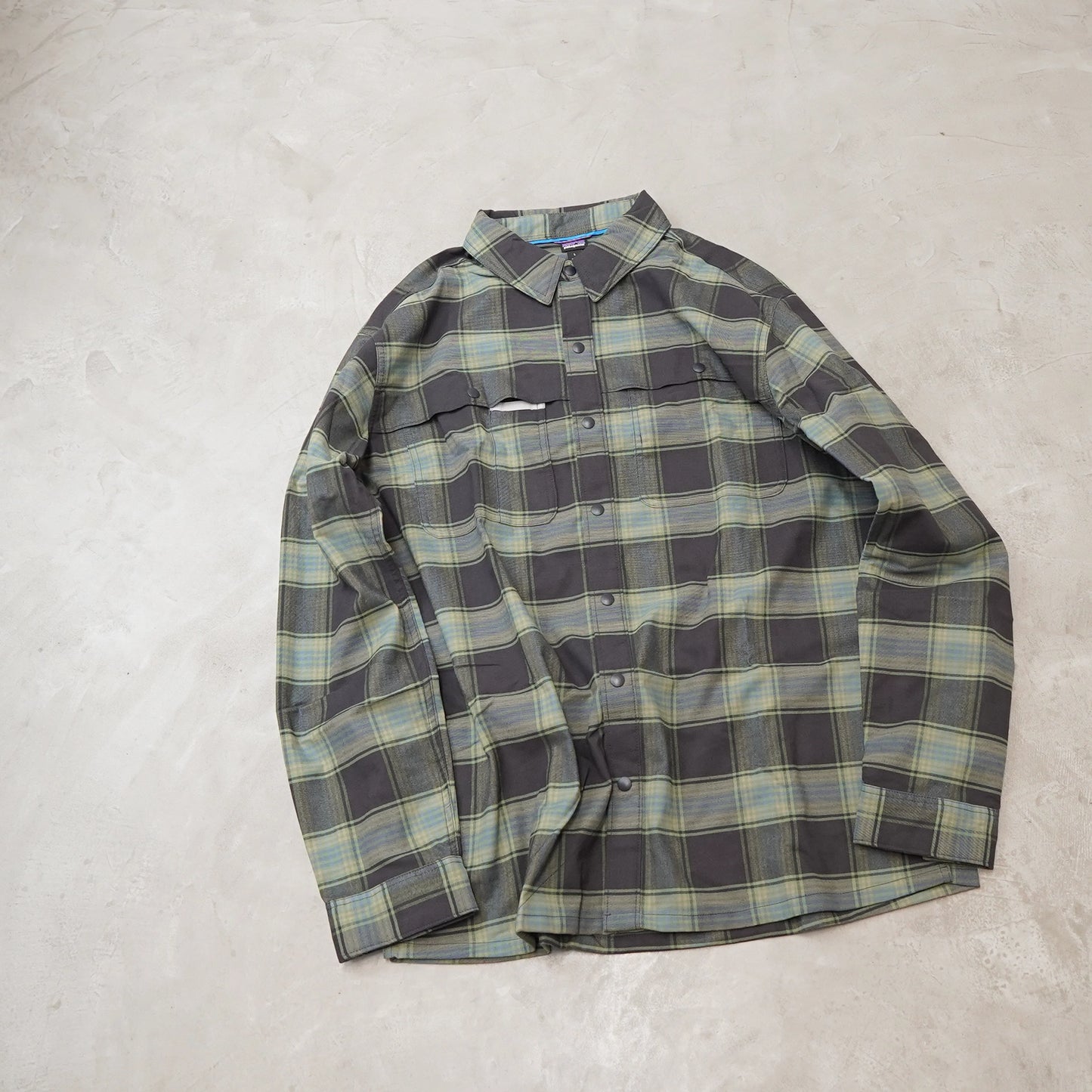 【patagonia】パタゴニア men's Early Rise Stretch Shirt "WHBL"