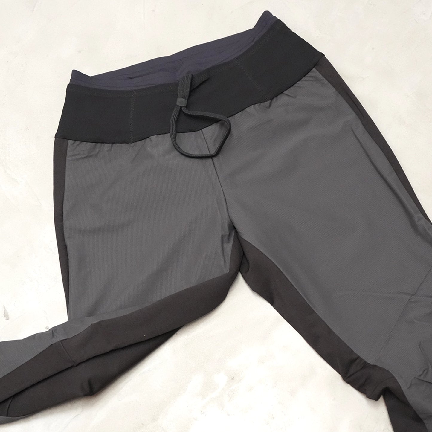 【THE NORTH FACE】ザノースフェイス women's Trail Explore Tight "Asphalt Gray"