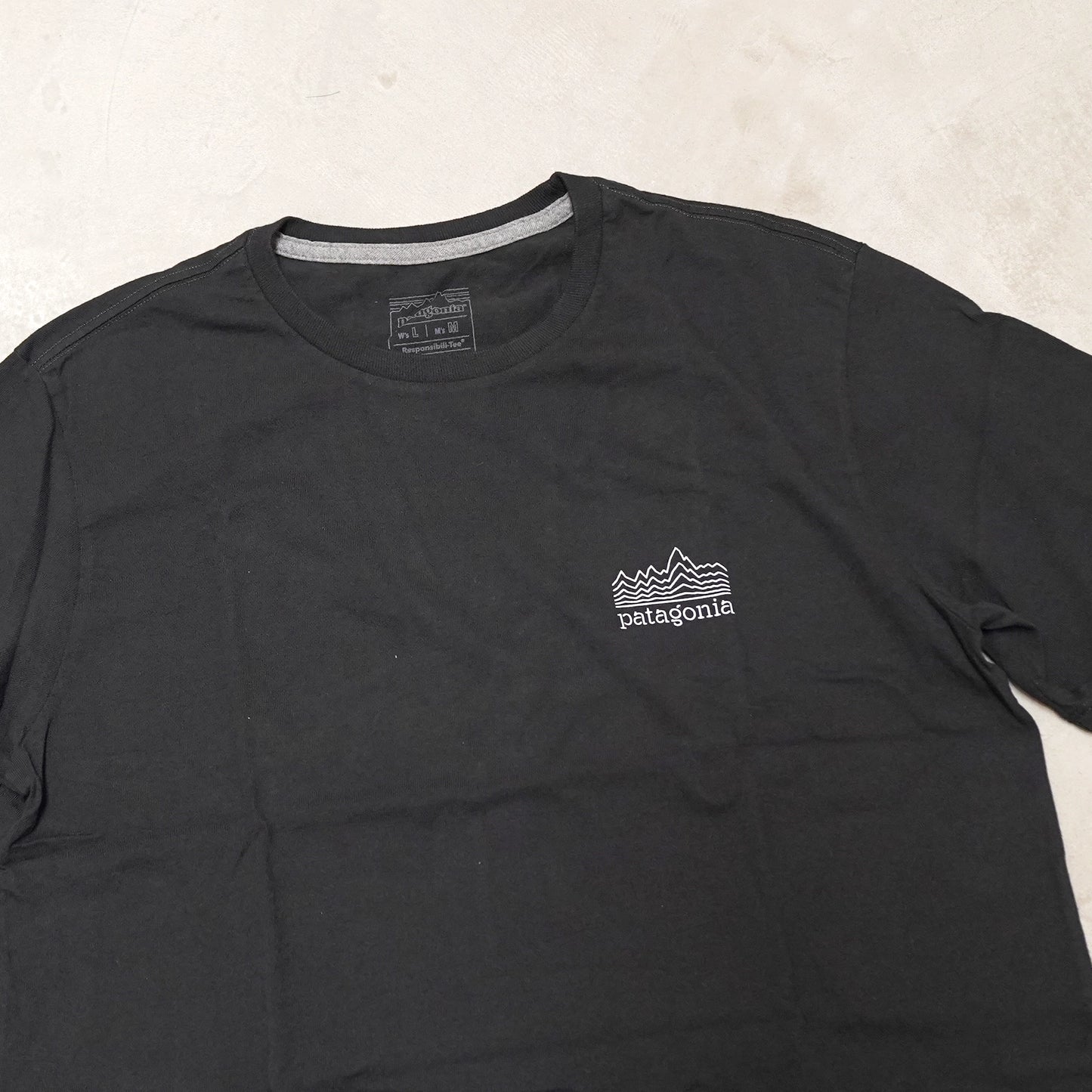 【patagonia】パタゴニア men's Strataspire Responsibili-Tee "BLK" ※ネコポス可