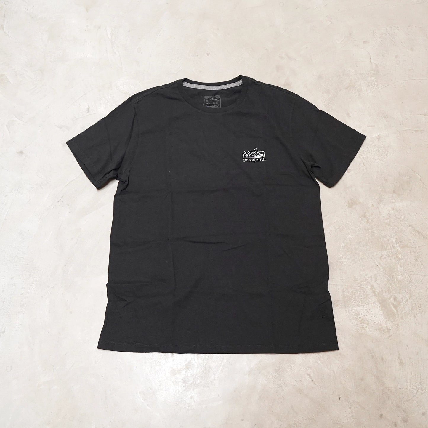 【patagonia】パタゴニア men's Strataspire Responsibili-Tee "BLK" ※ネコポス可
