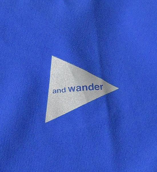 【and wander】 アンドワンダー men's tech hoodie ”Blue”