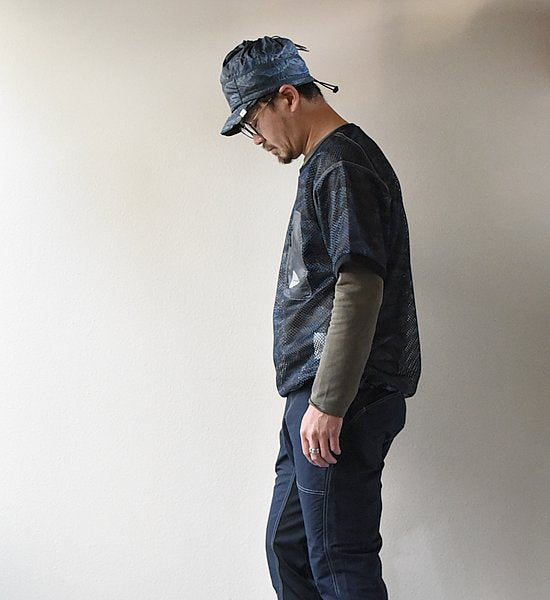 【and wander】 アンドワンダー printed utility pullover "2Color"