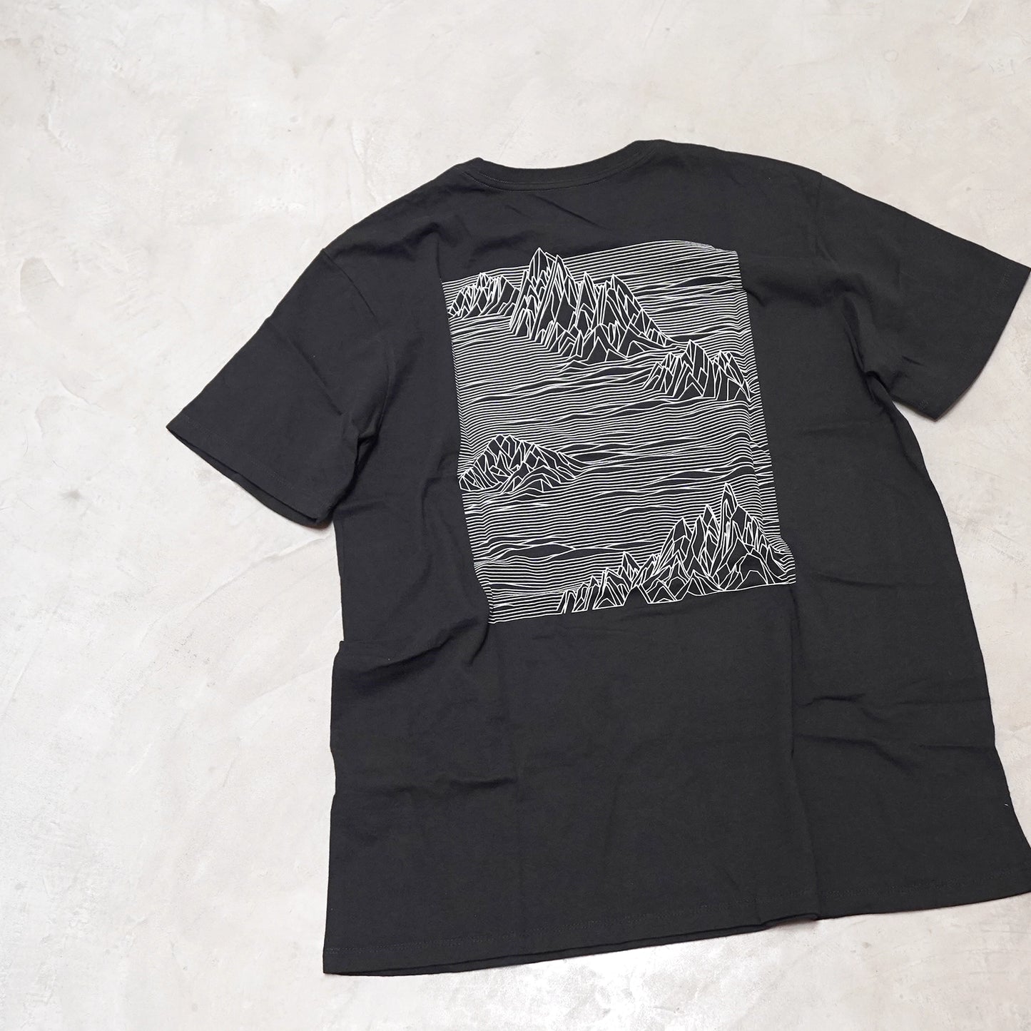 【patagonia】パタゴニア men's Strataspire Responsibili-Tee "BLK" ※ネコポス可